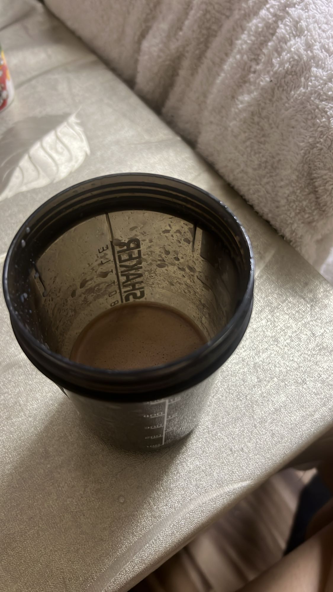 Shake proteic ciocolată