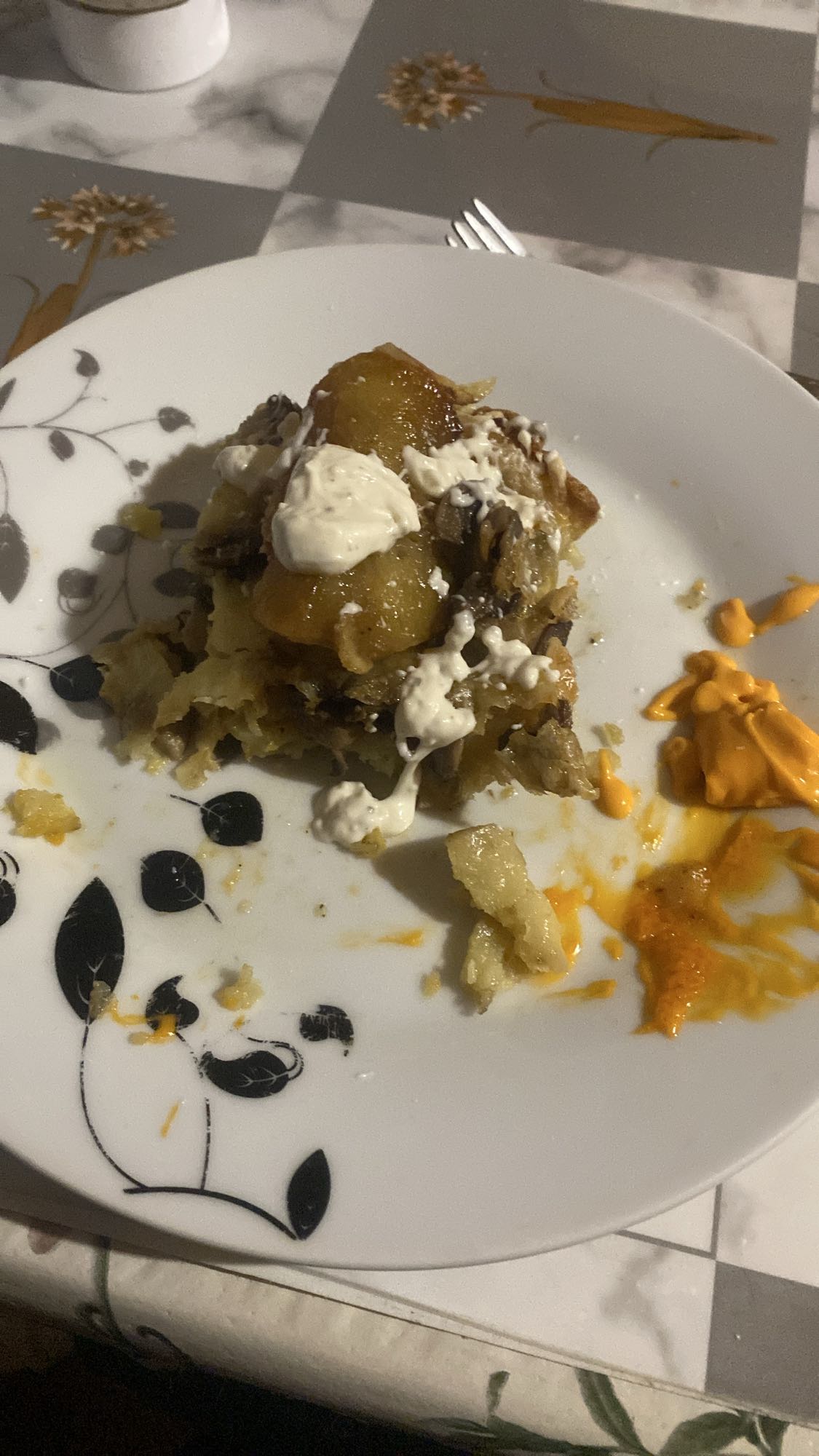 Zapiekanka ziemniaczana z sosem