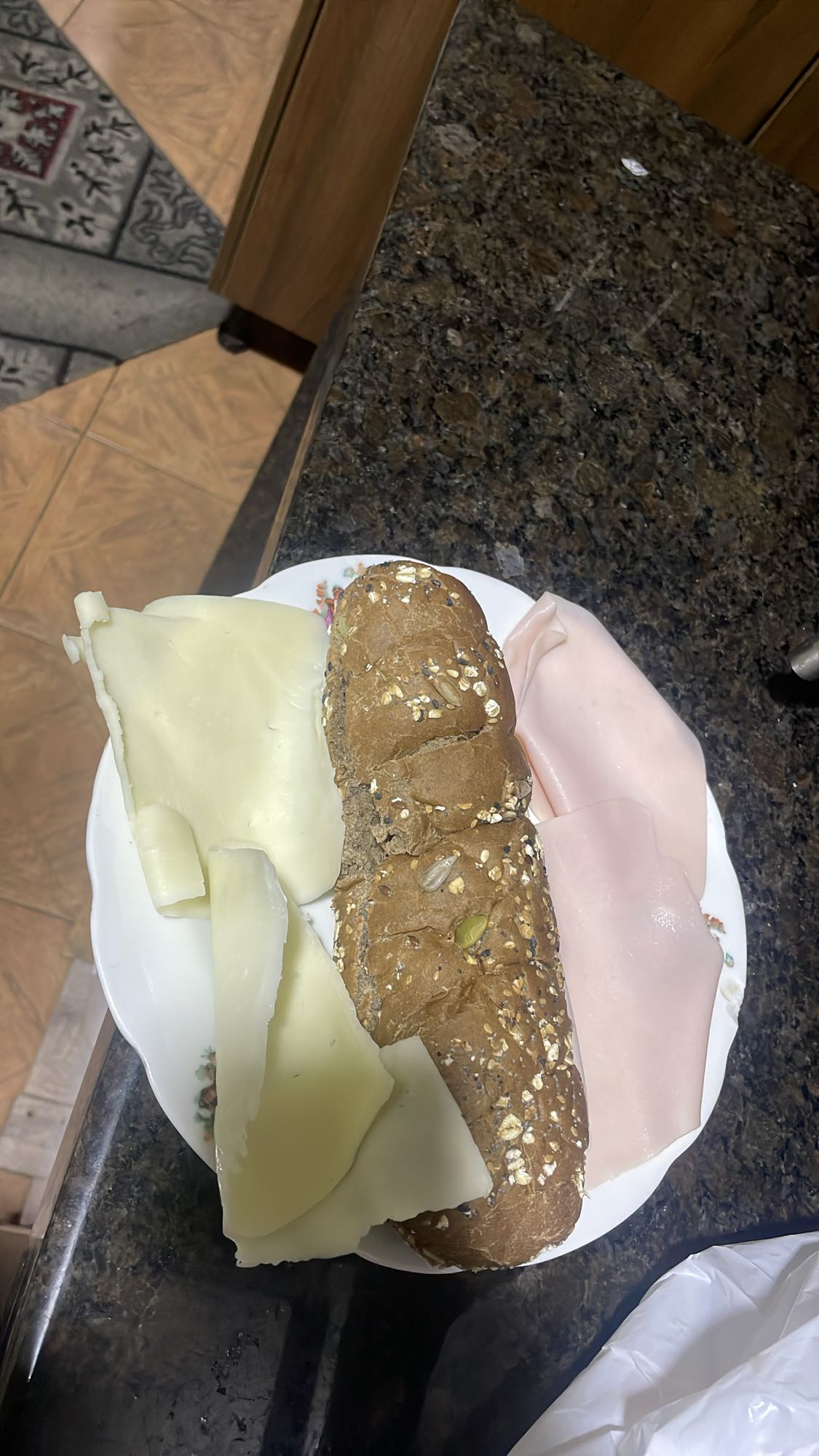 Whole grain sandwich plate