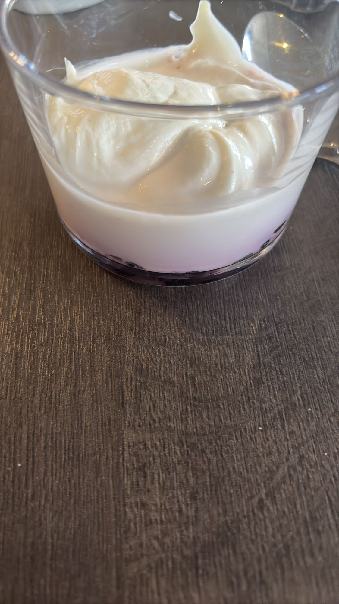Yoghurt med bär