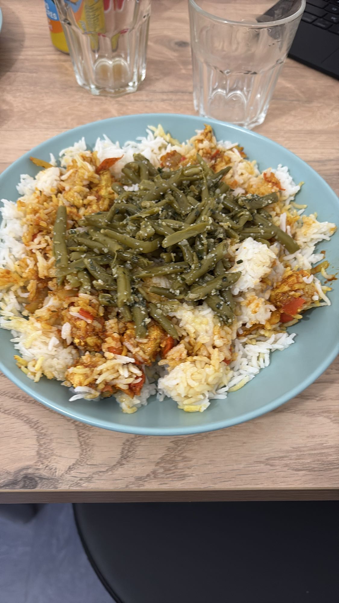 Riz haricots verts poulet
