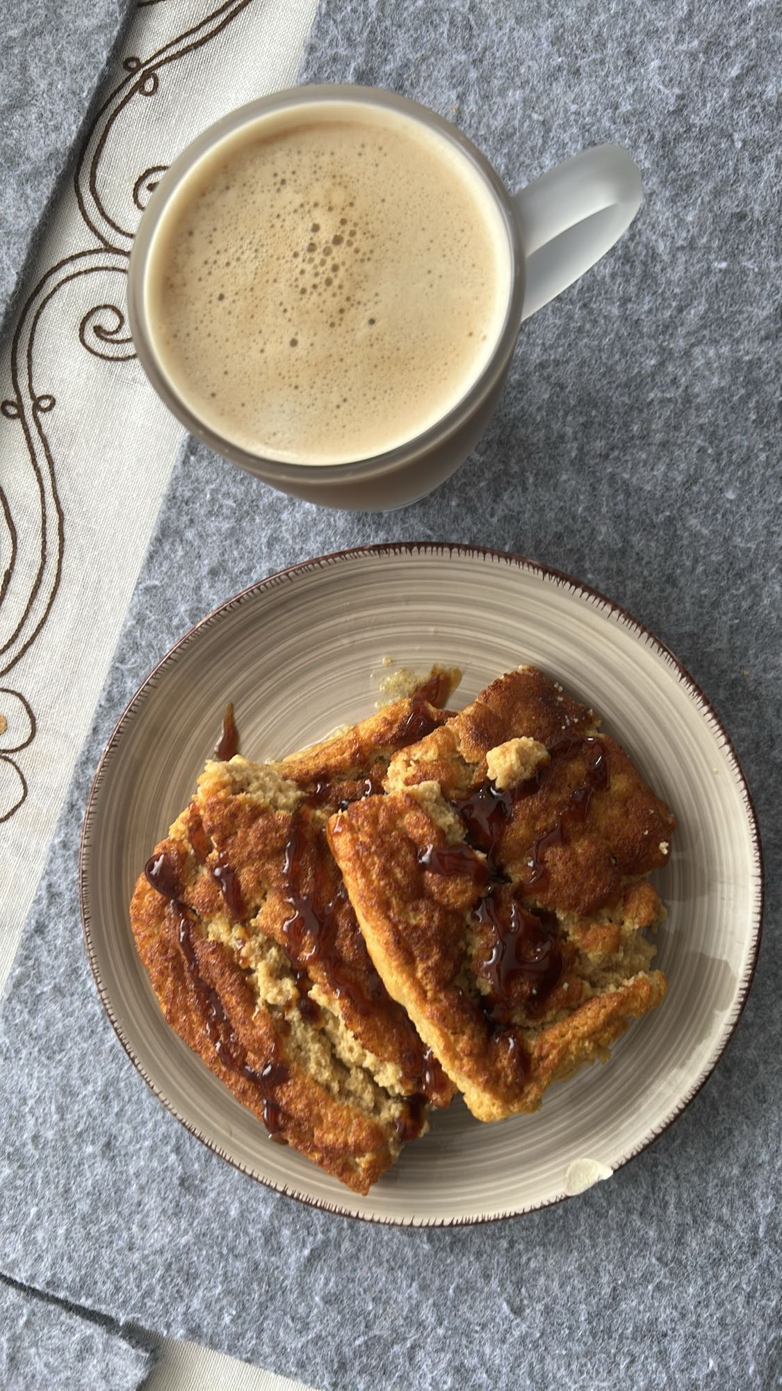 panqueques con café