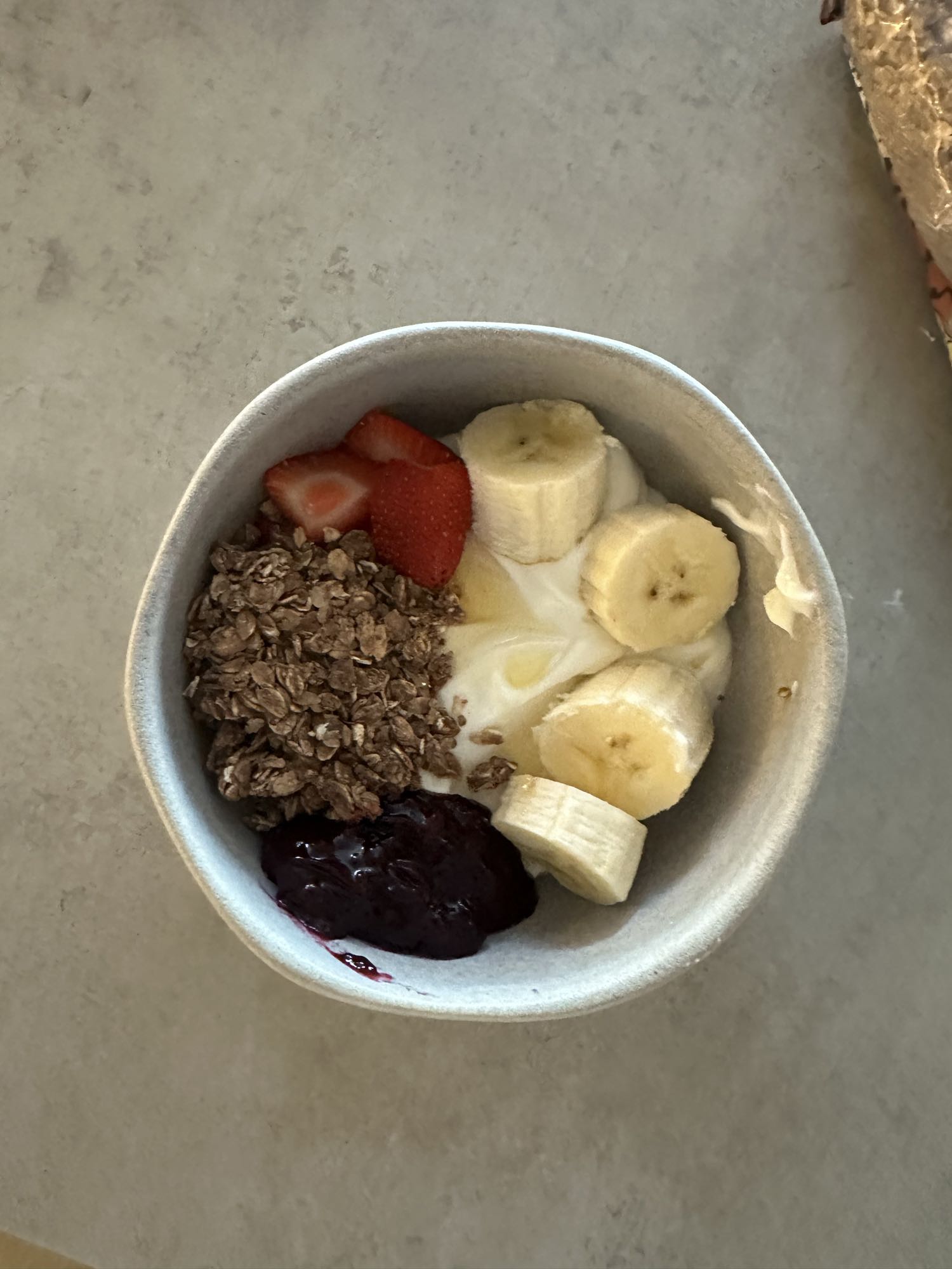 Tazón de yogur con frutas