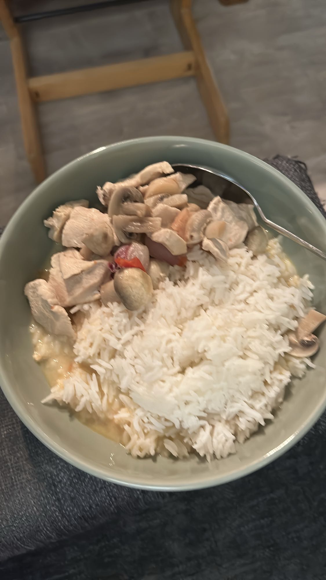 Kylling med ris og sopp