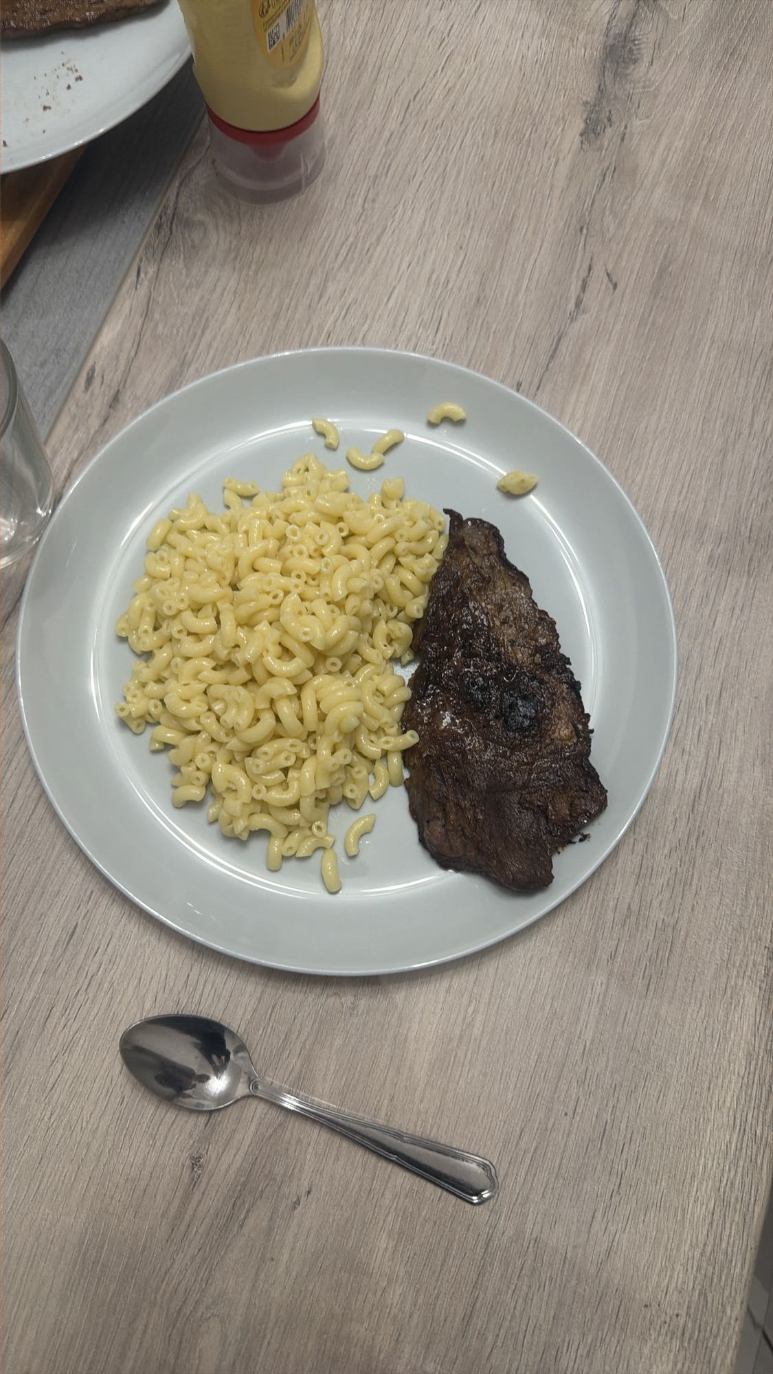 Pâtes au fromage et steak