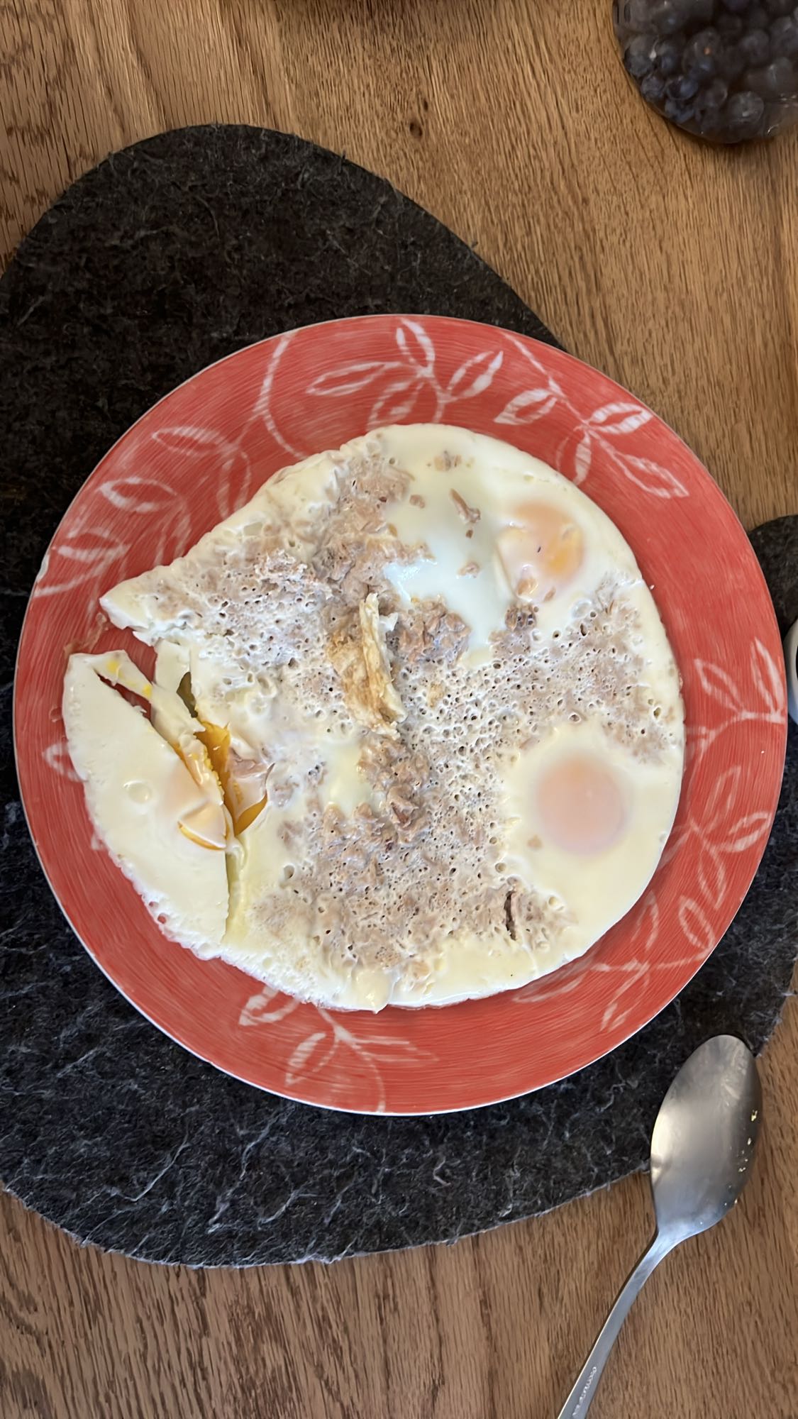 Ton balıklı yumurta