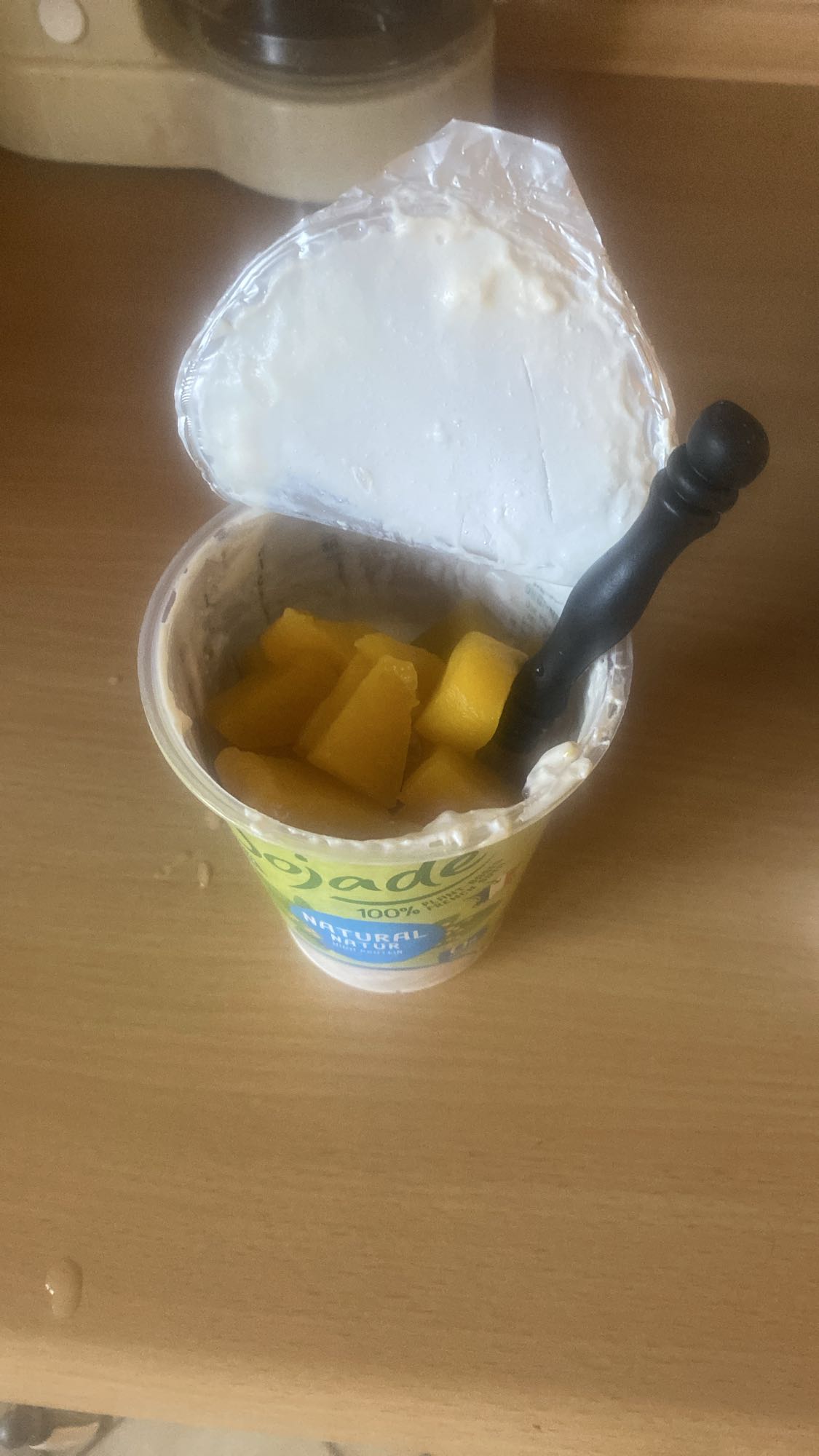 Jogurt z mango