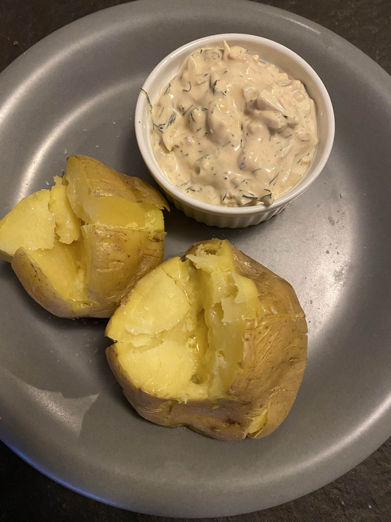 Bakad potatis med röra