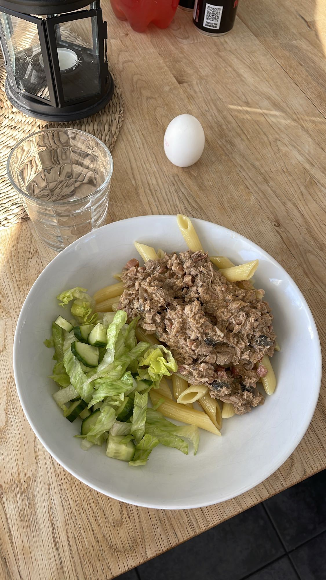 Pasta med köttfärssås & sallad