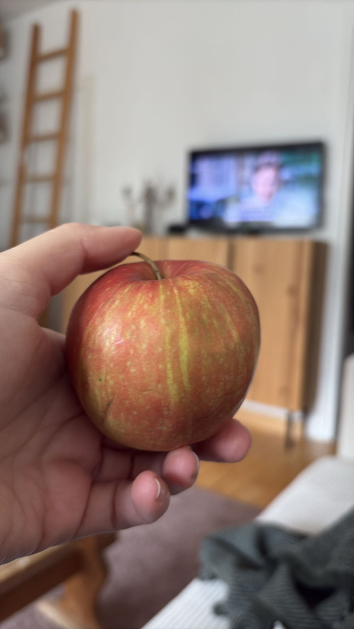 Äpple
