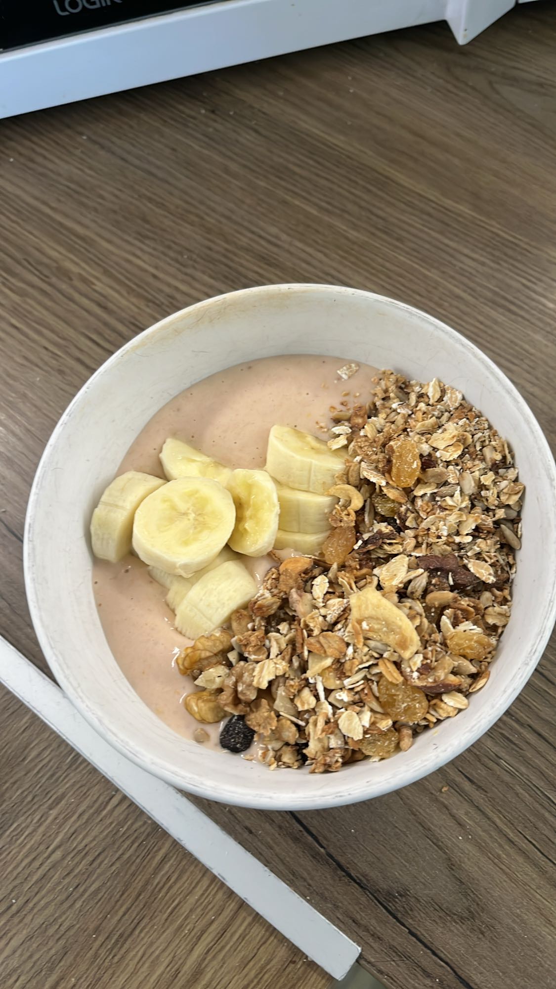 Yoghurt med banan & müsli