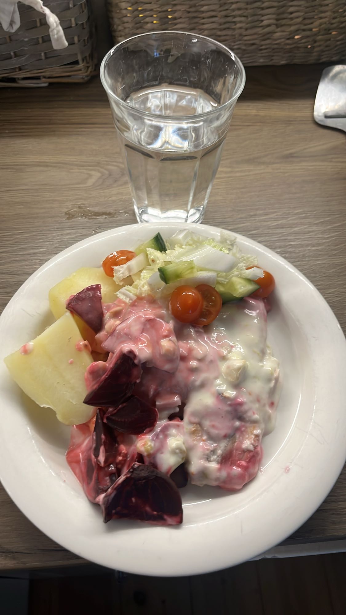 Rödbetssallad med potatis