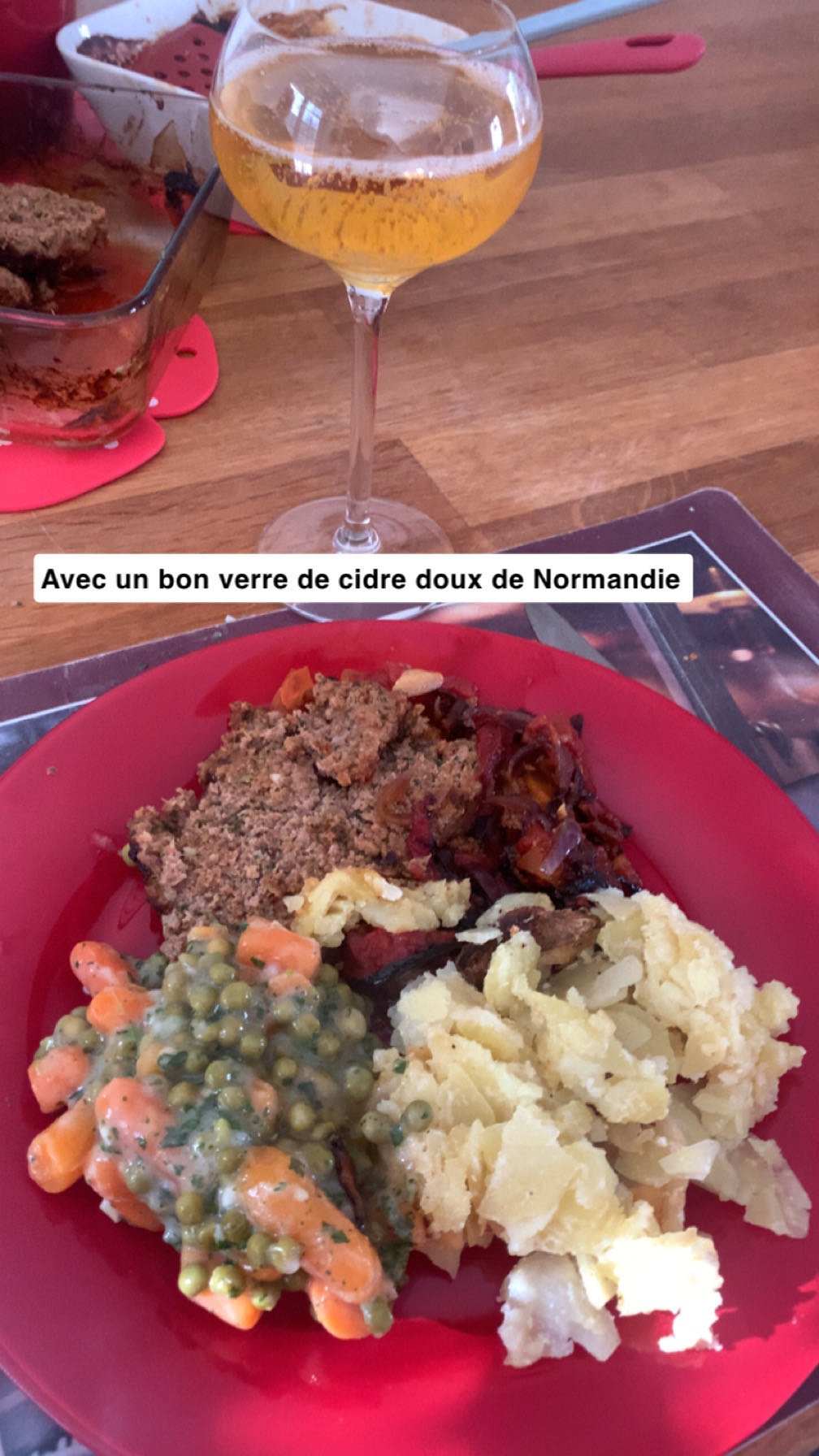 Pain de viande, légumes, cidre