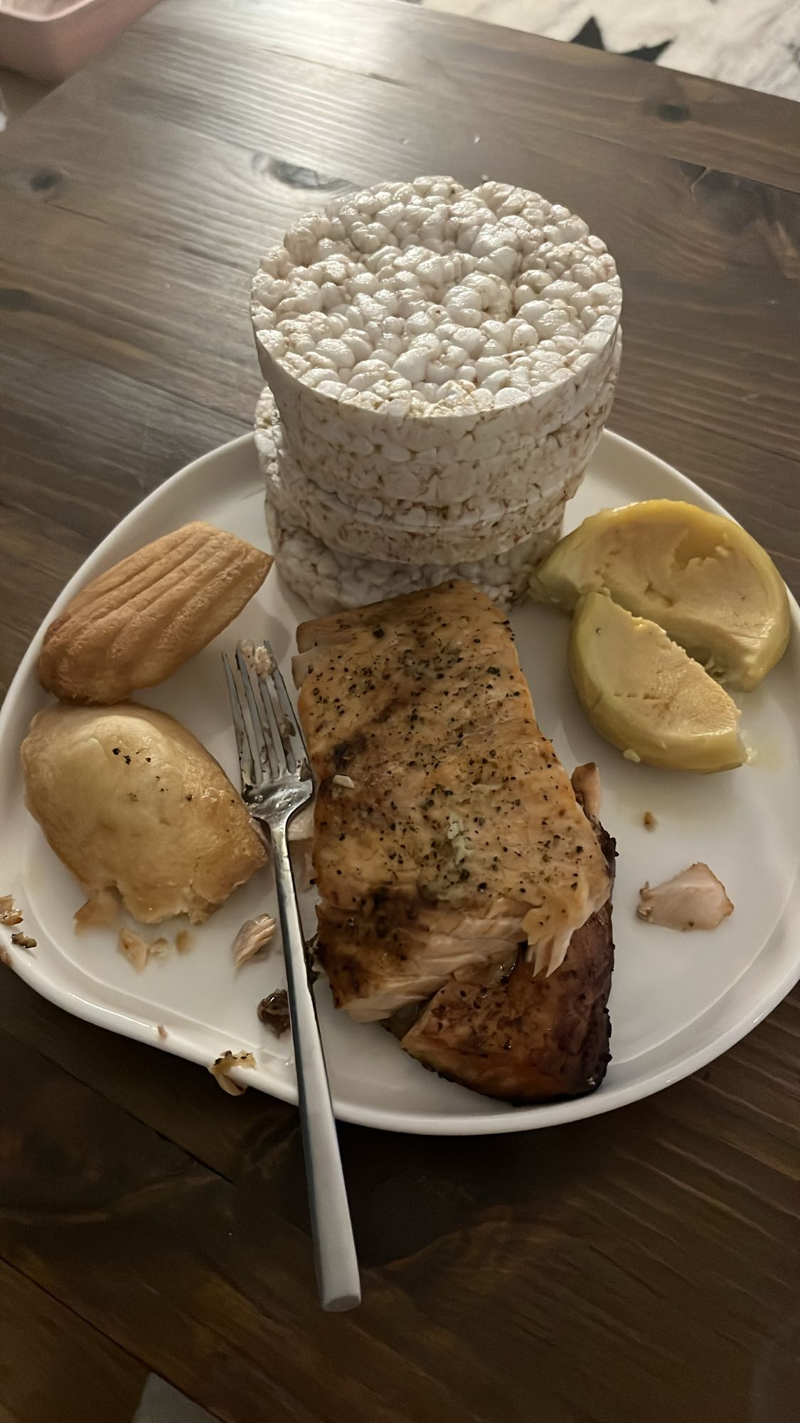 Salmon & Rice Cake Plate