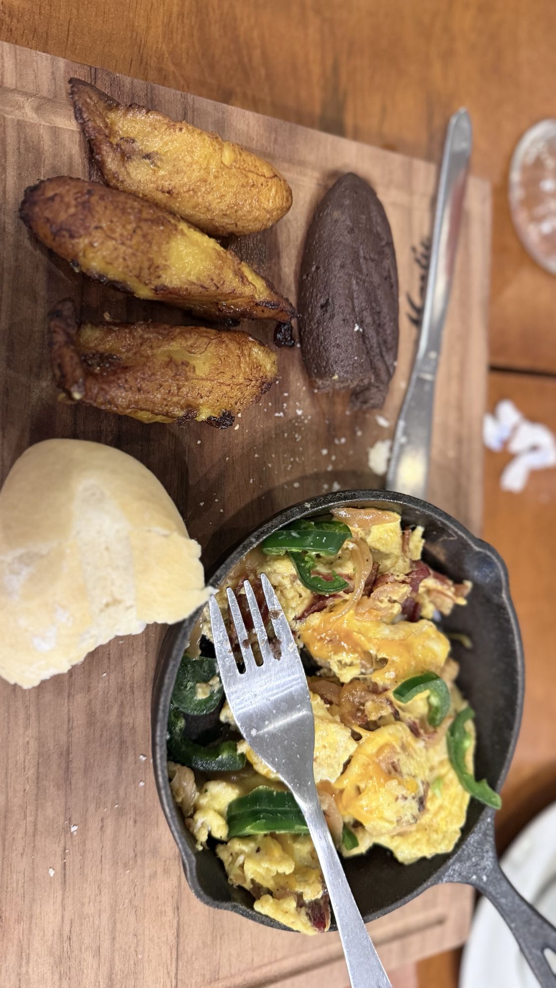 Desayuno con plátano y huevo