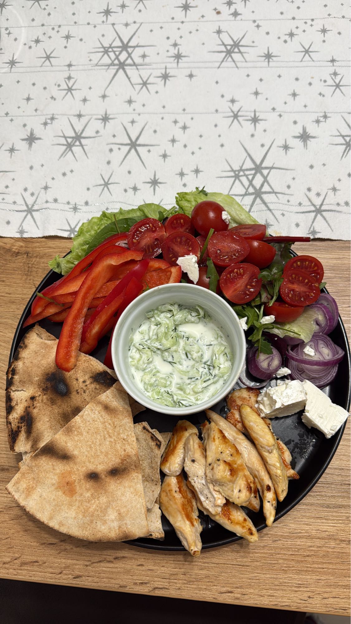 Platou grecesc cu pui