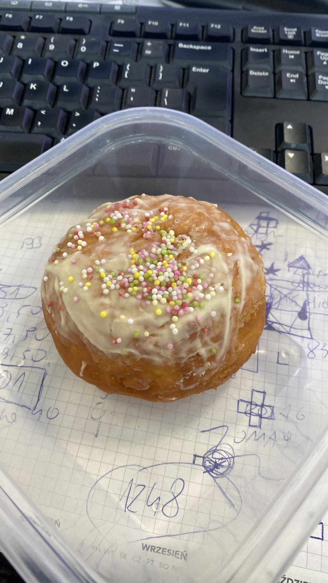 pączek z posypką