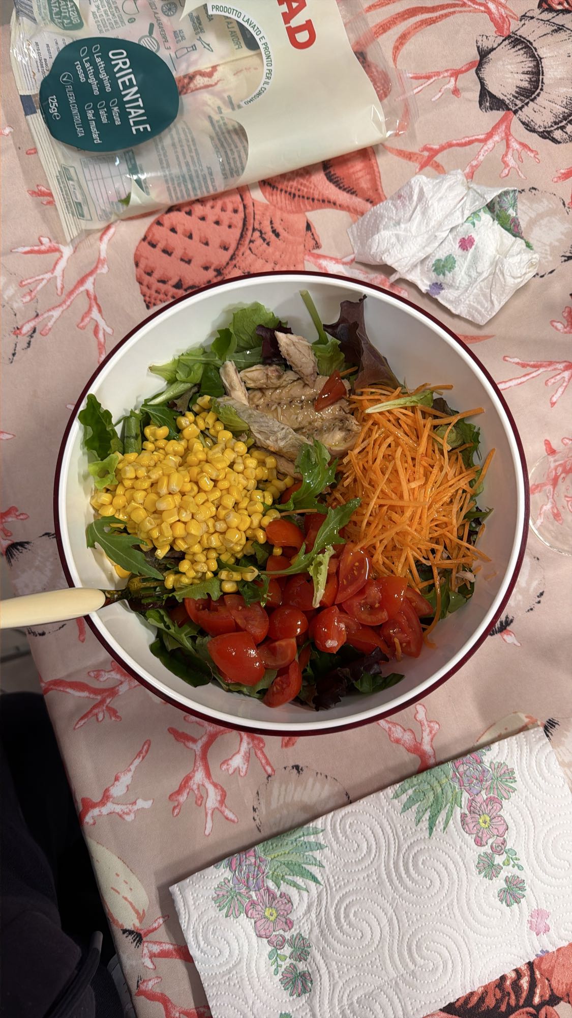 Insalata pollo e verdure