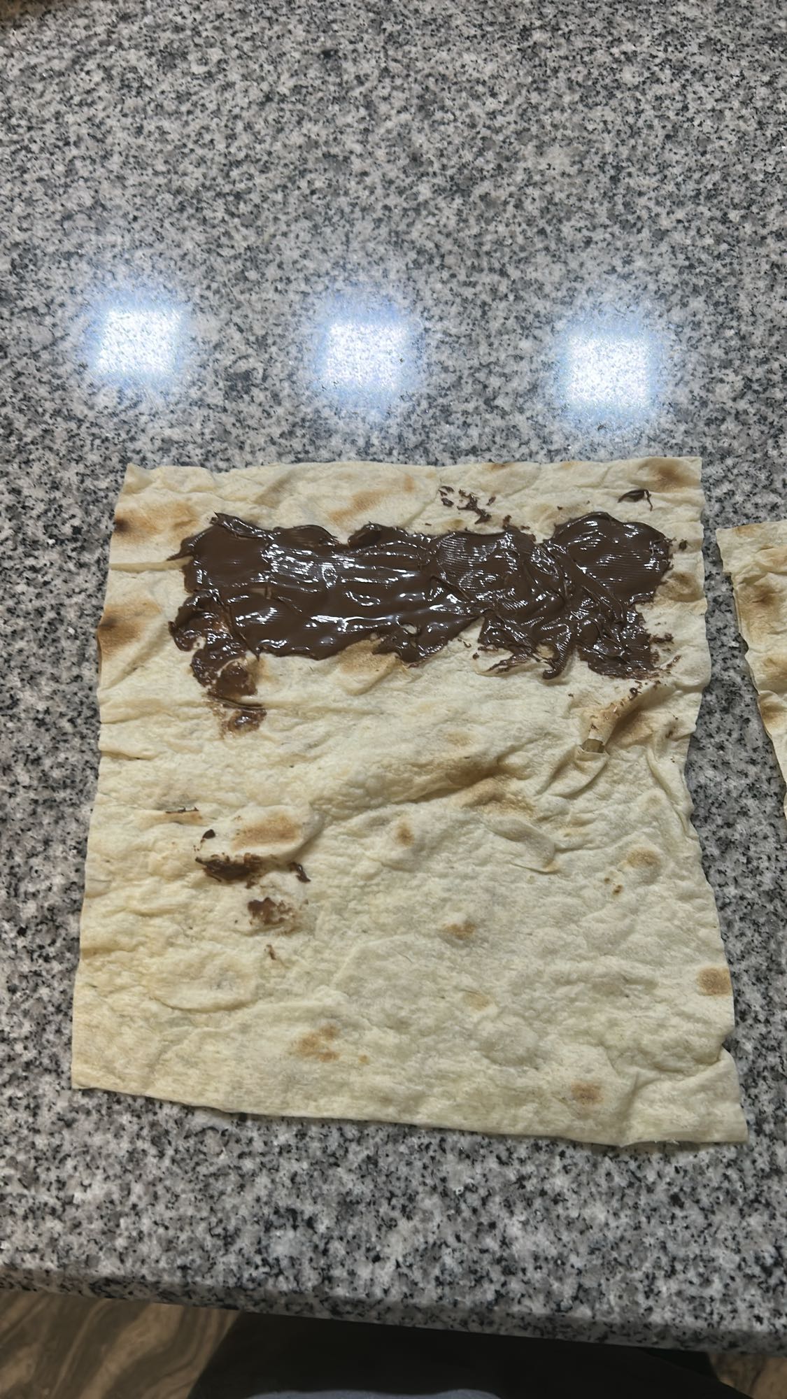 лаваш с шоколадной пастой