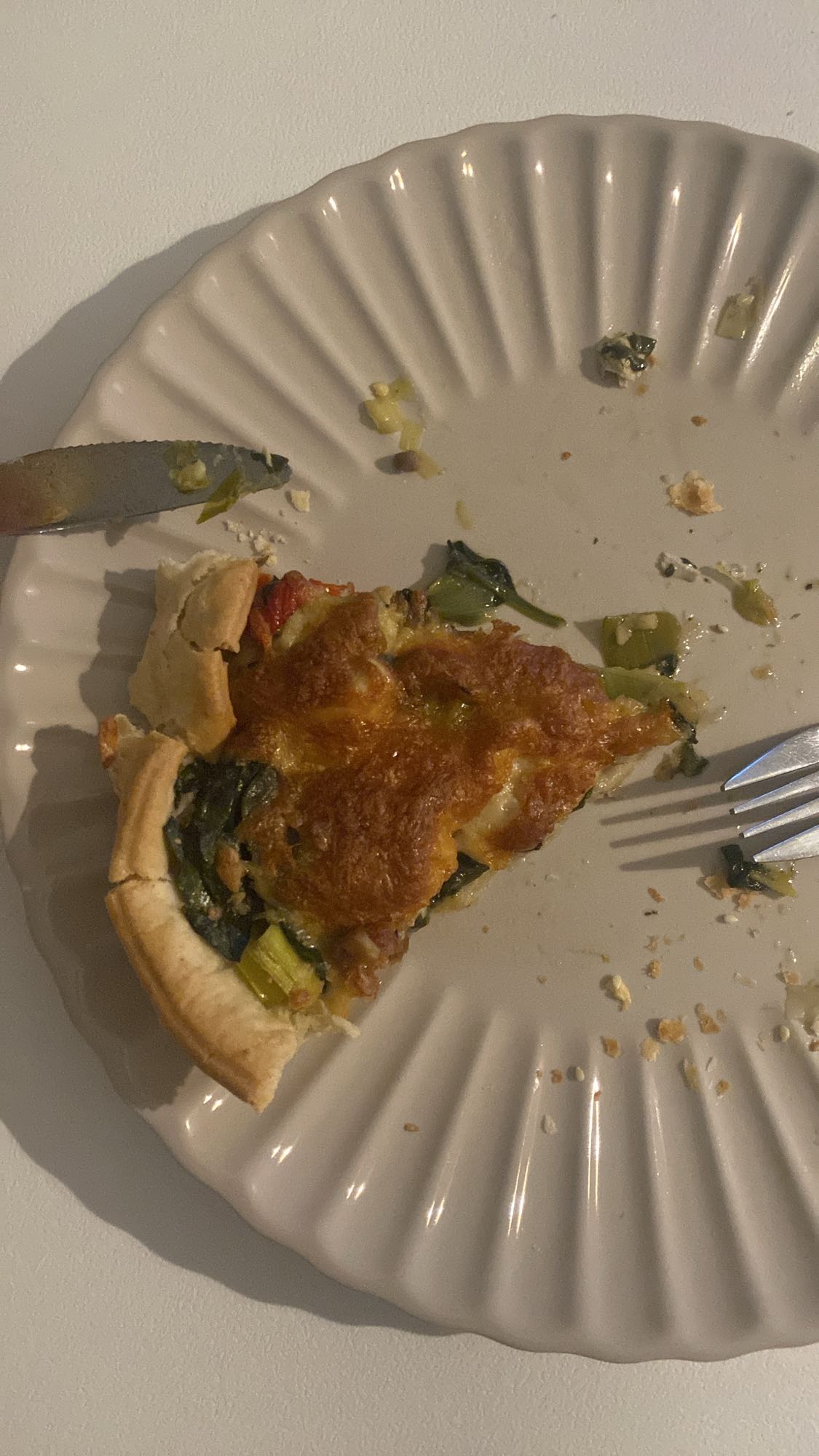 Tærte med kylling og grøntsager