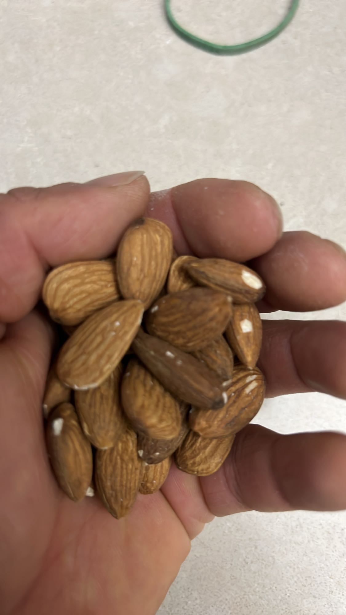 Badem atıştırmalık