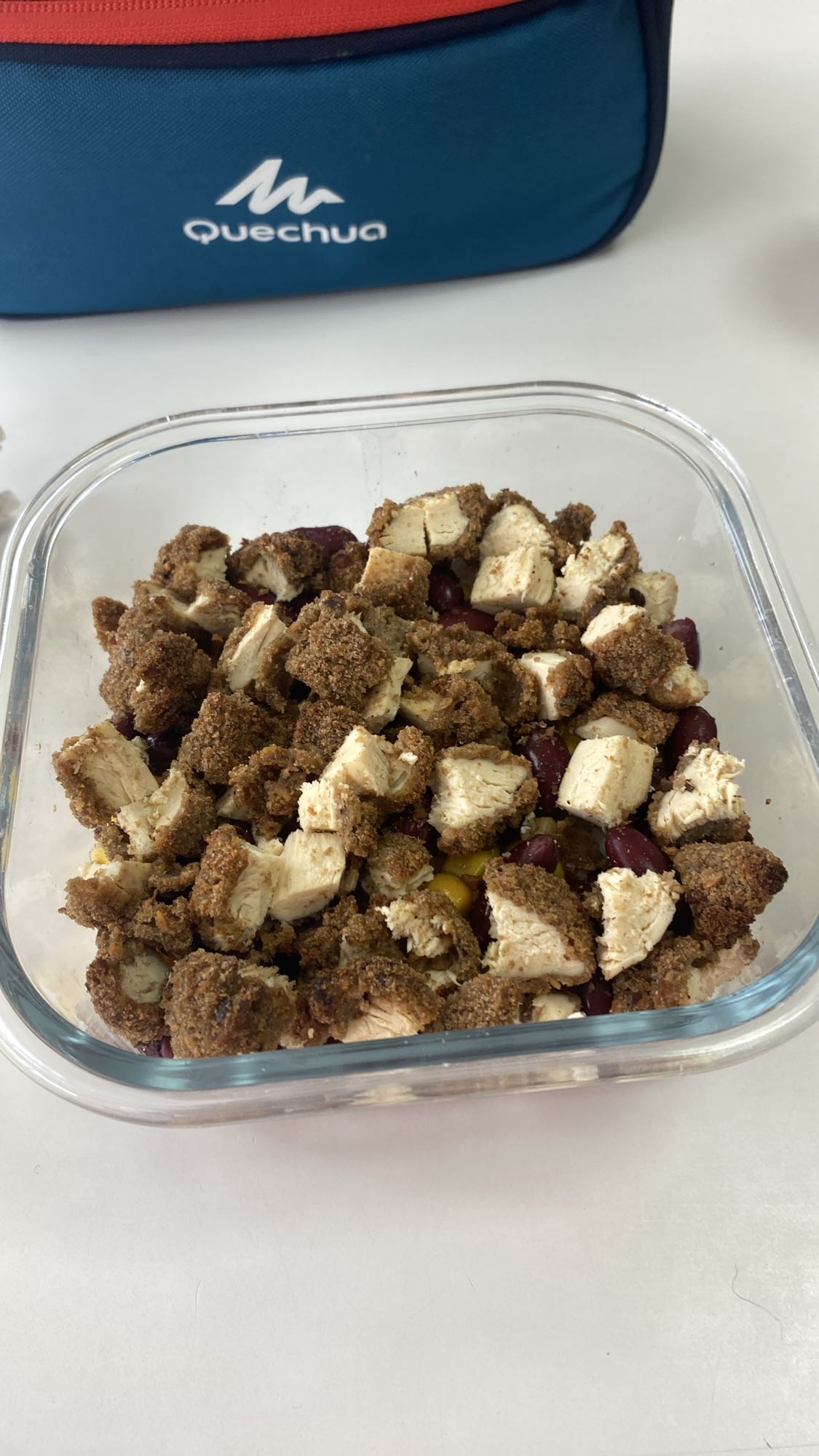 Poulet pané et haricots