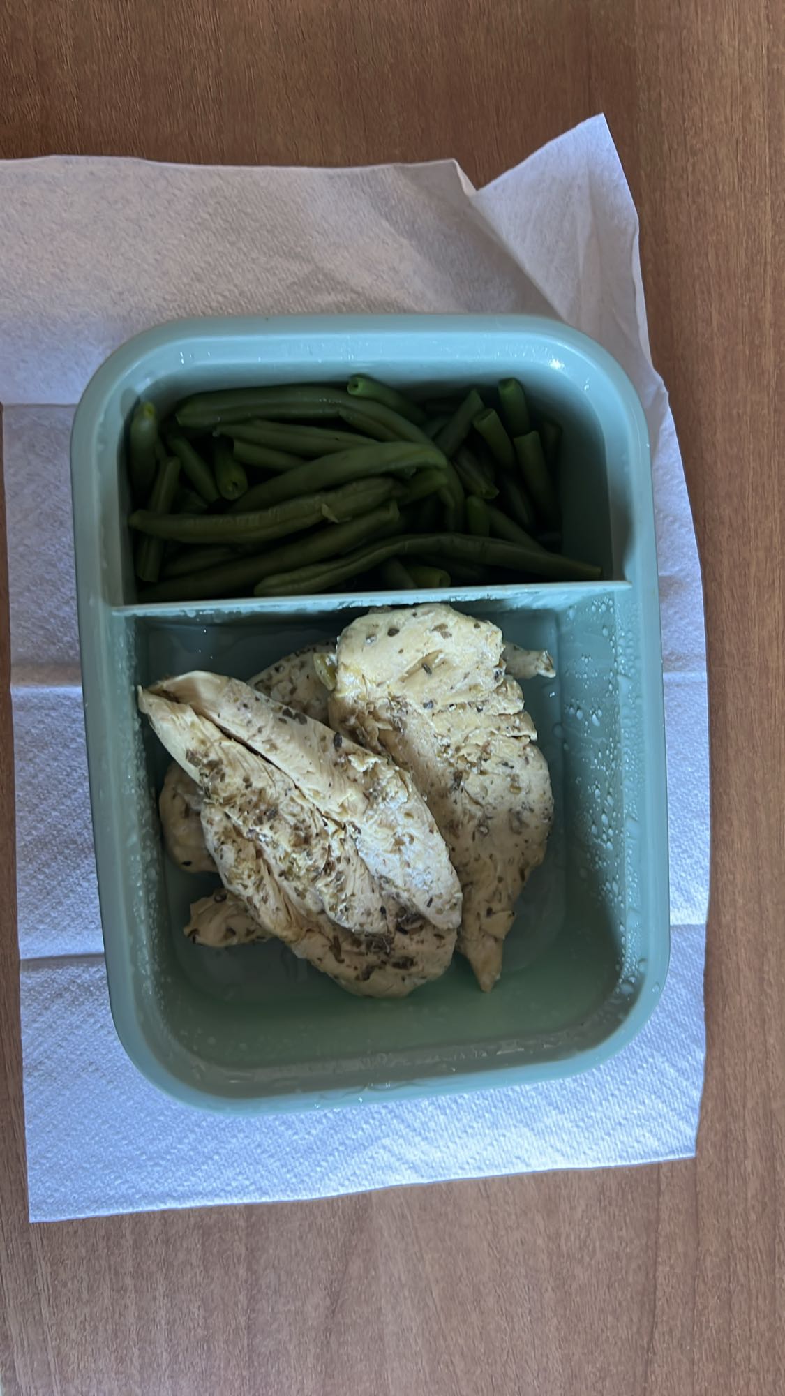 Tavuk ve yeşil fasulye