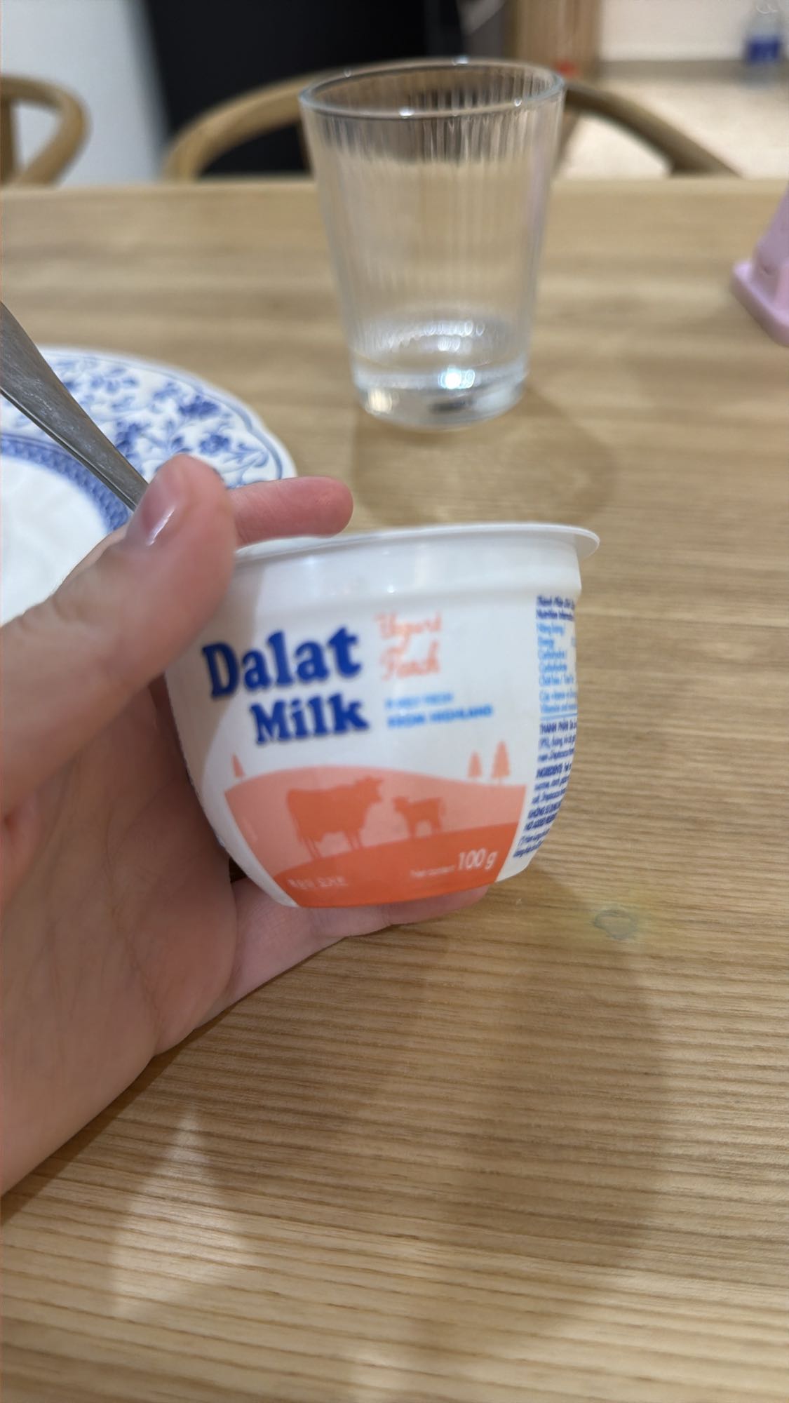 йогурт Dalat Milk