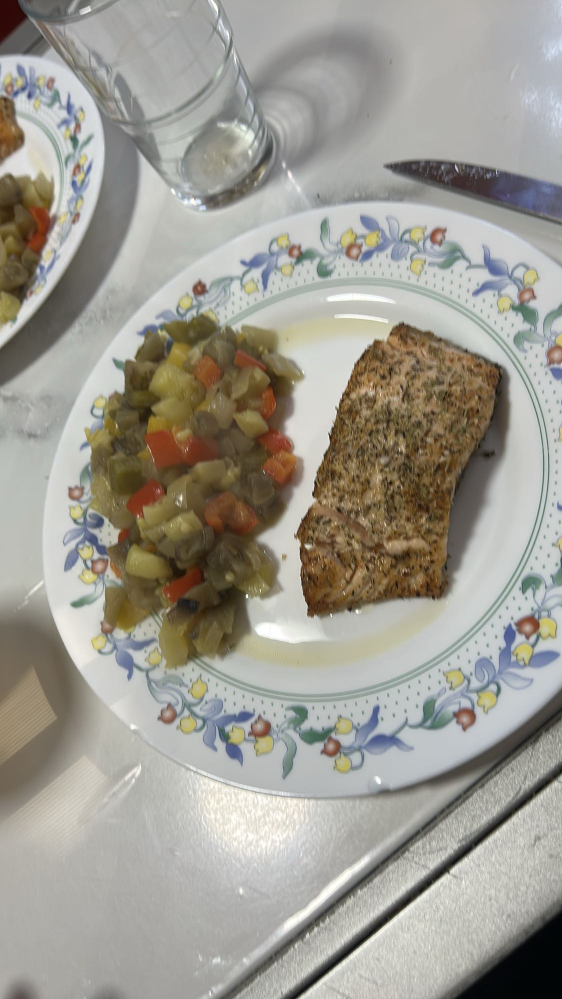 Salmón con verduras