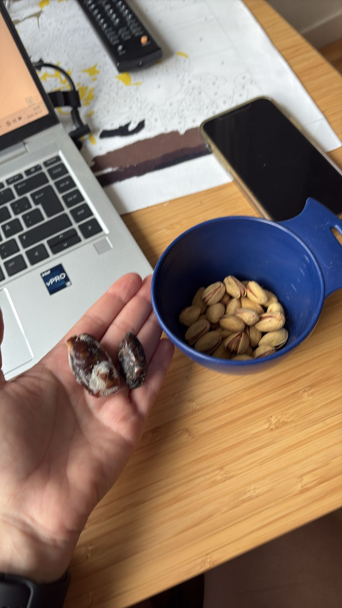 Dadlar och pistagenötter