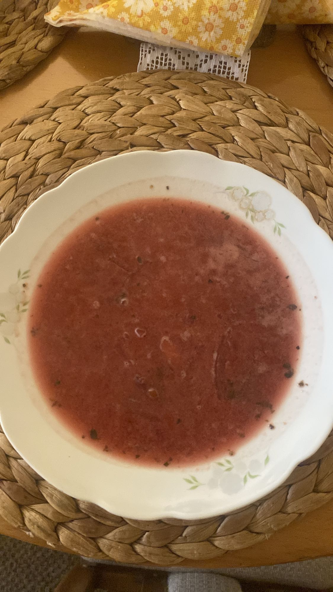 chłodnik truskawkowy