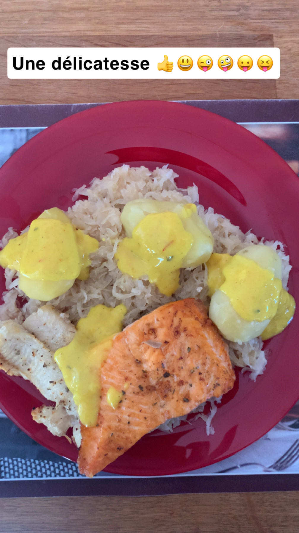 Truite, choucroute, pommes de terre vapeur