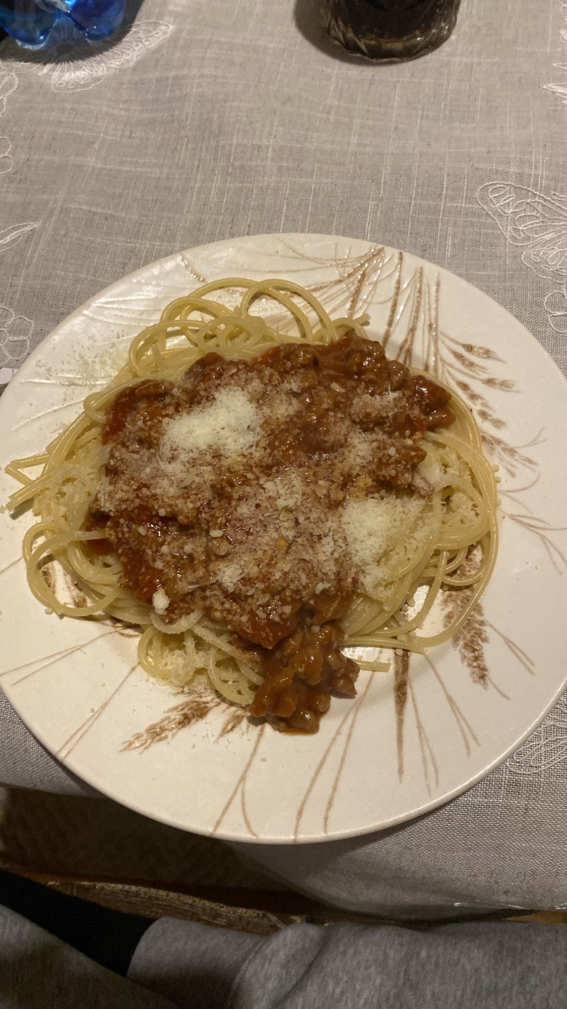 Spaghetti z sosem mięsnym