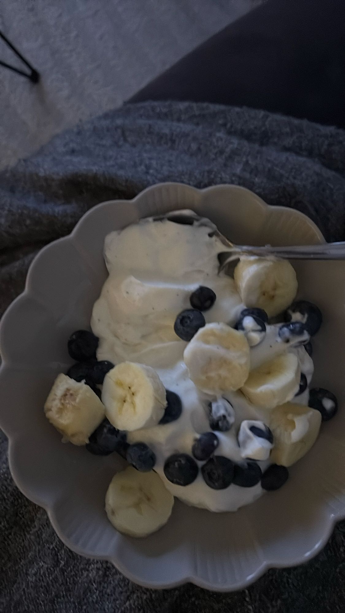 Yoghurt med banan & blåbär