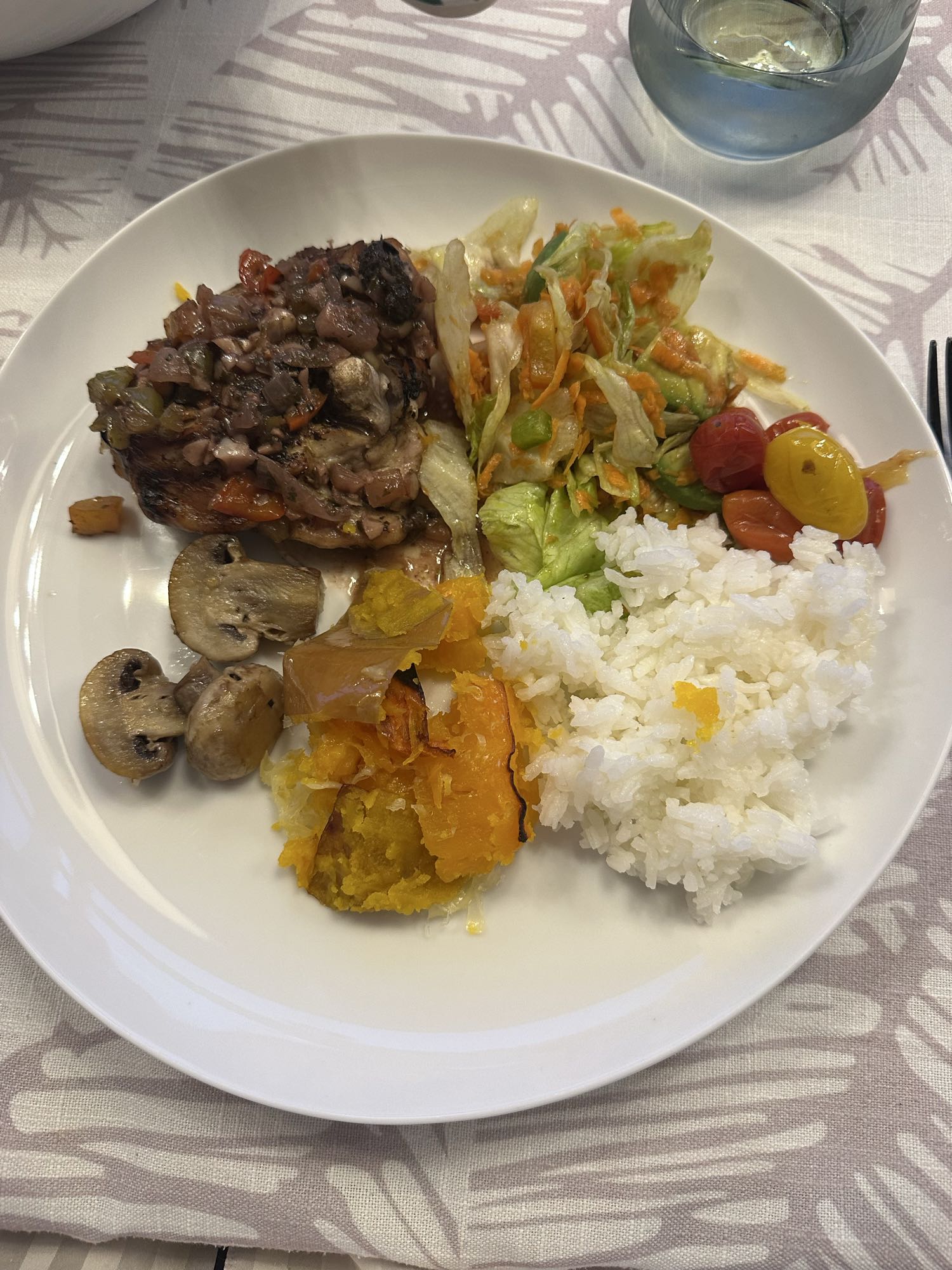 Plato variado con pollo