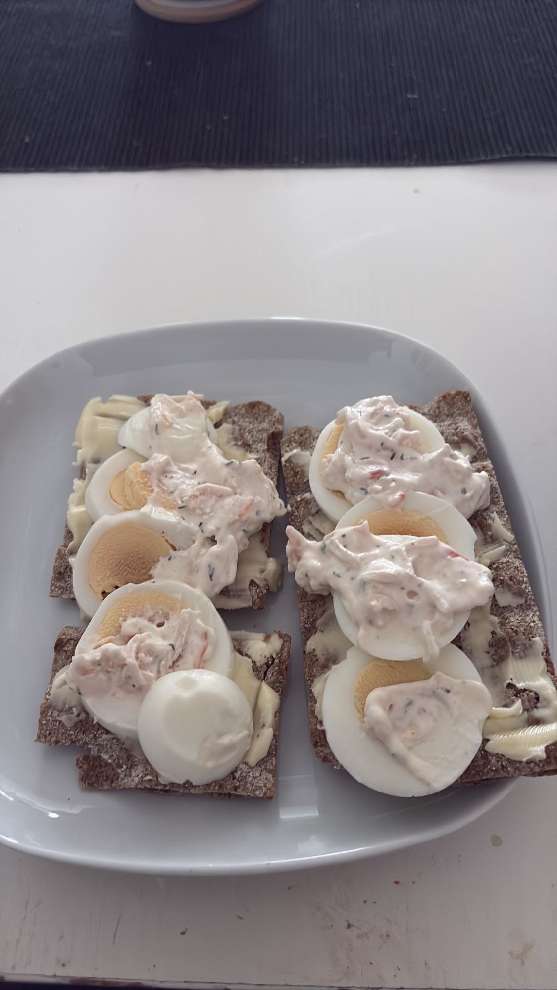 Äggmackor med kaviar