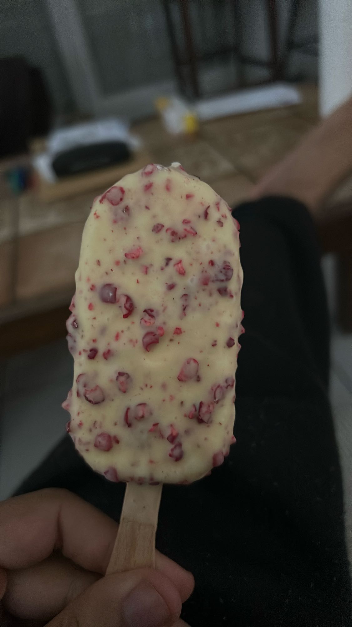 Glace blanche fruits rouges