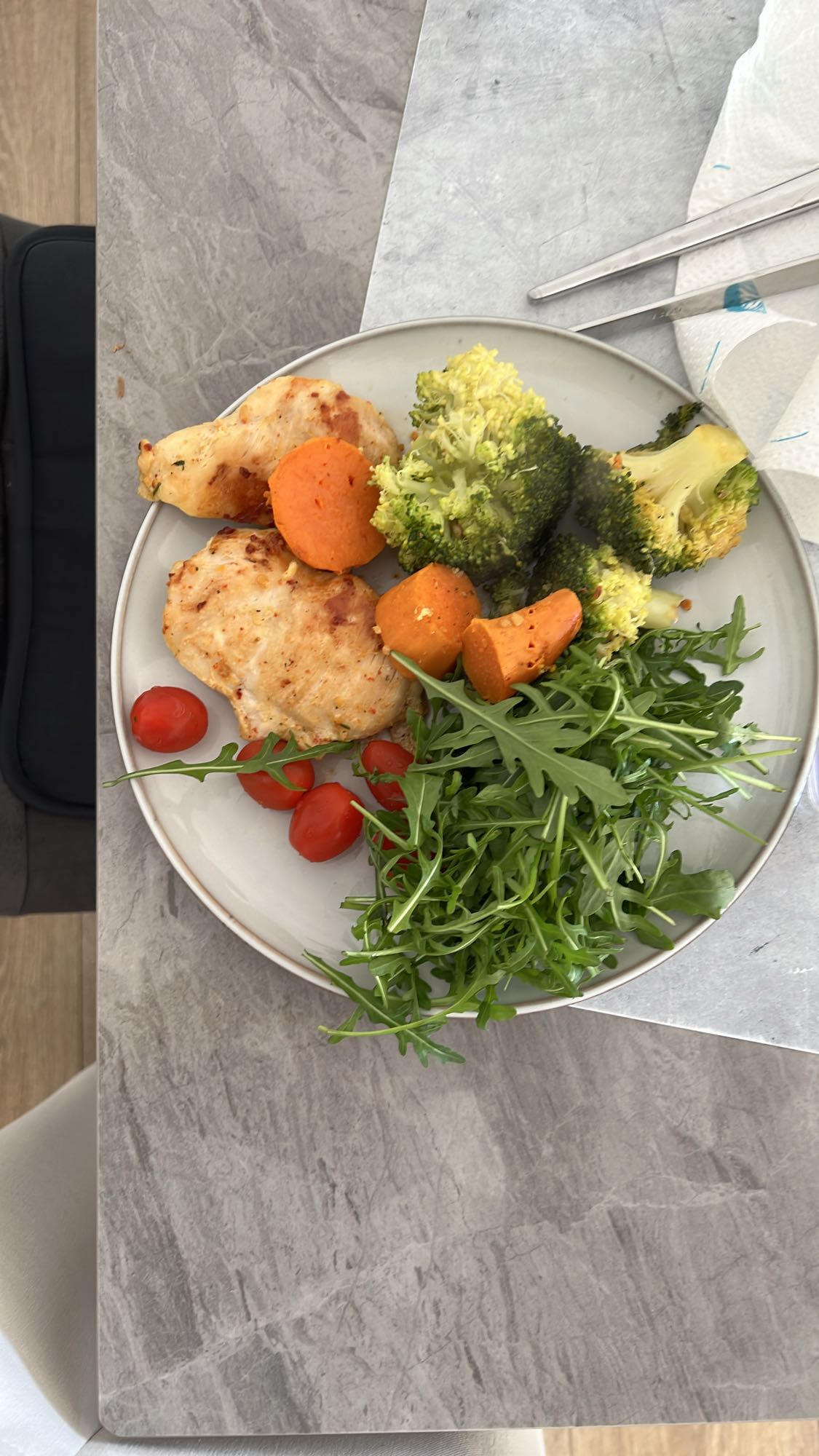 Tavuklu Sebze Tabağı