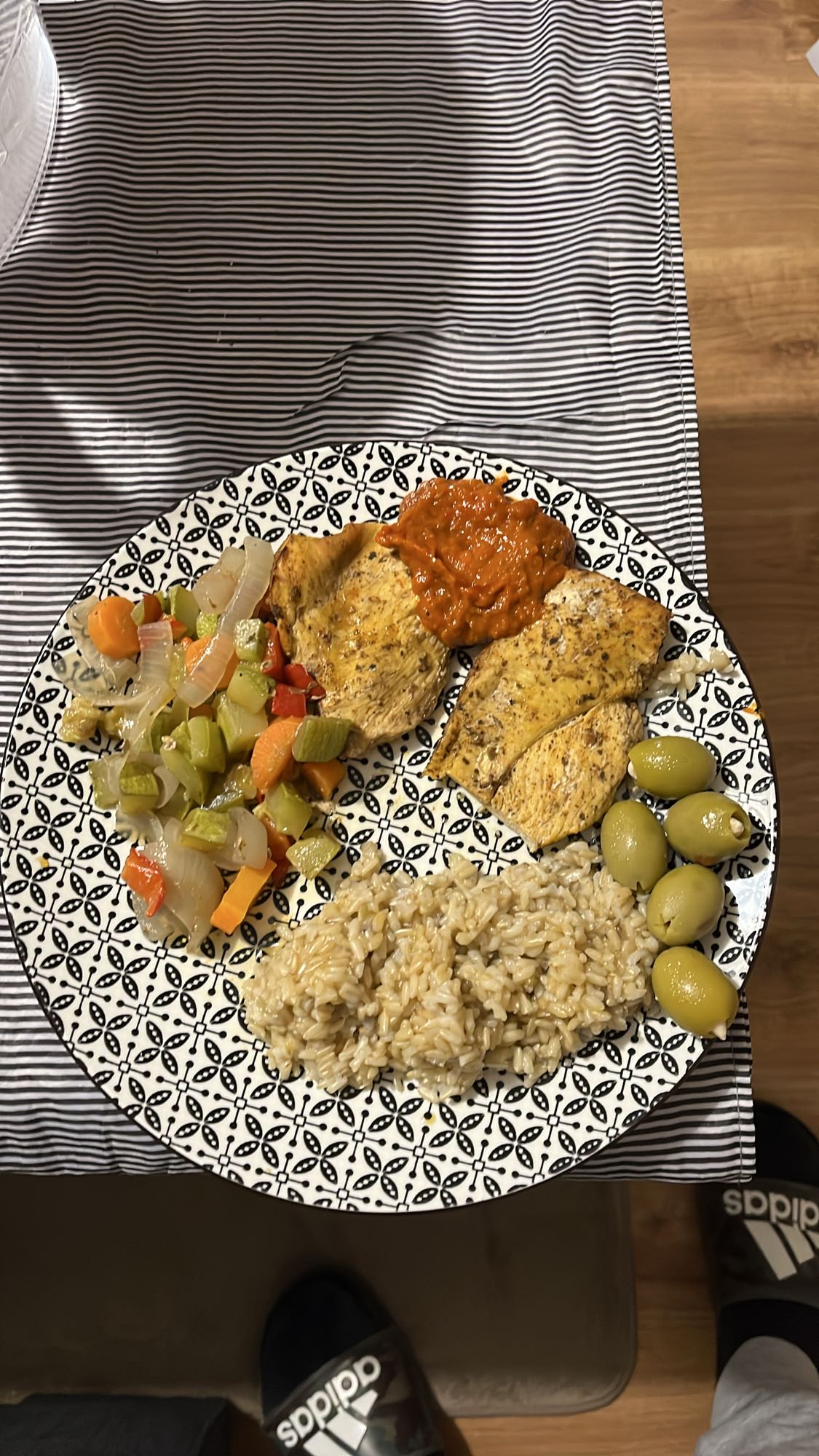 Пилешко с ориз и зеленчуци