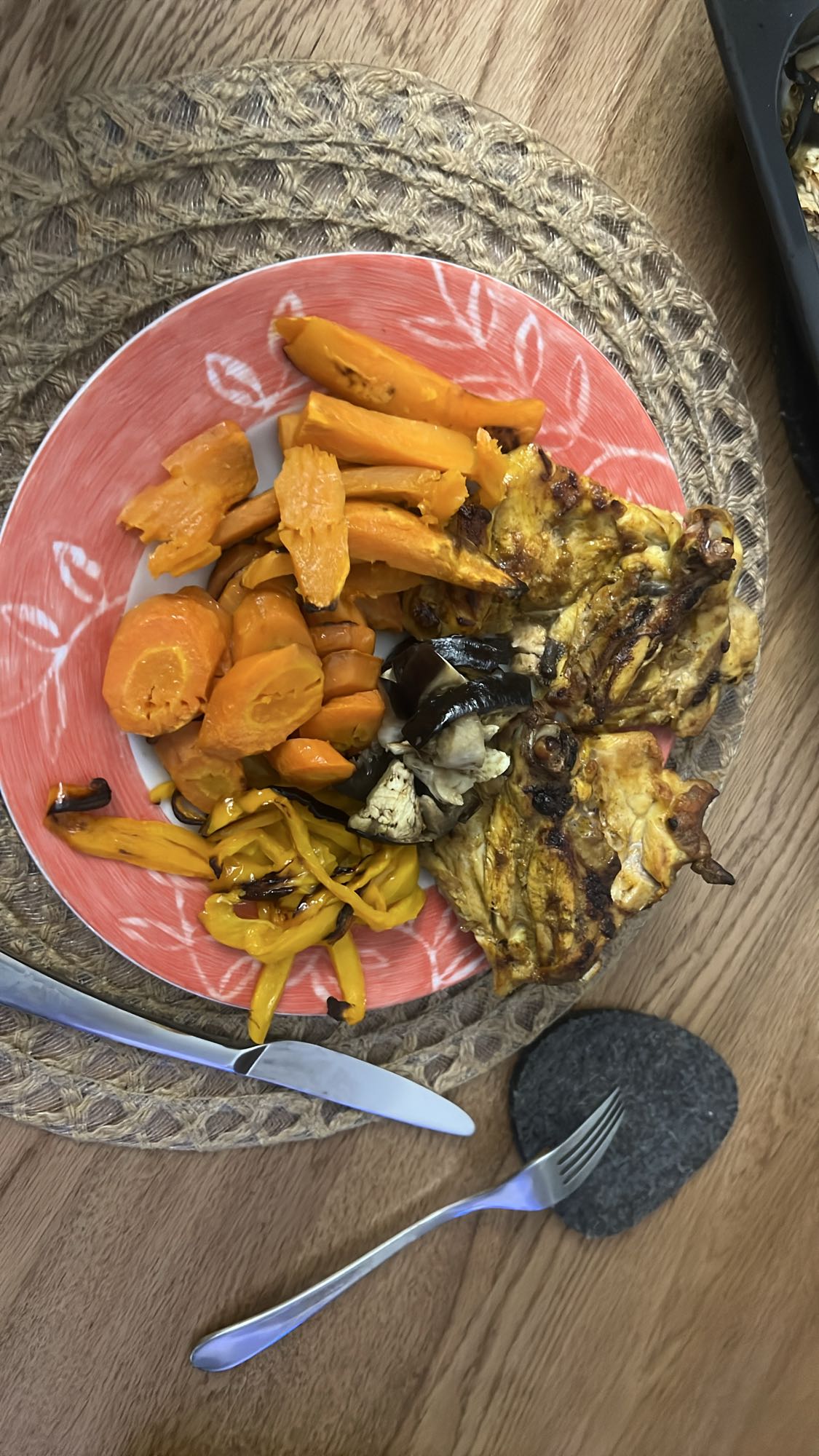 Grillet kylling med grøntsager