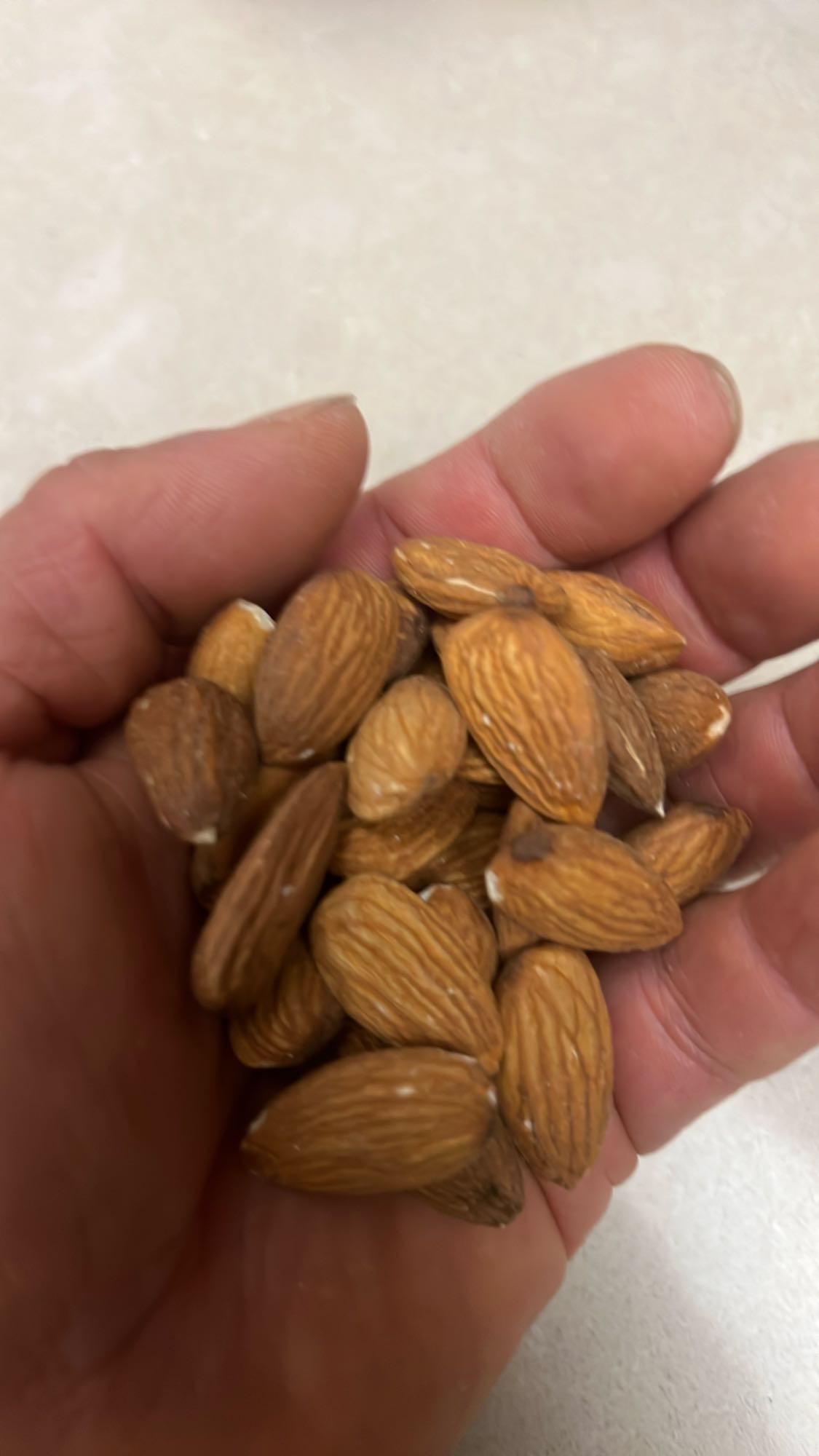 Badem atıştırmalık