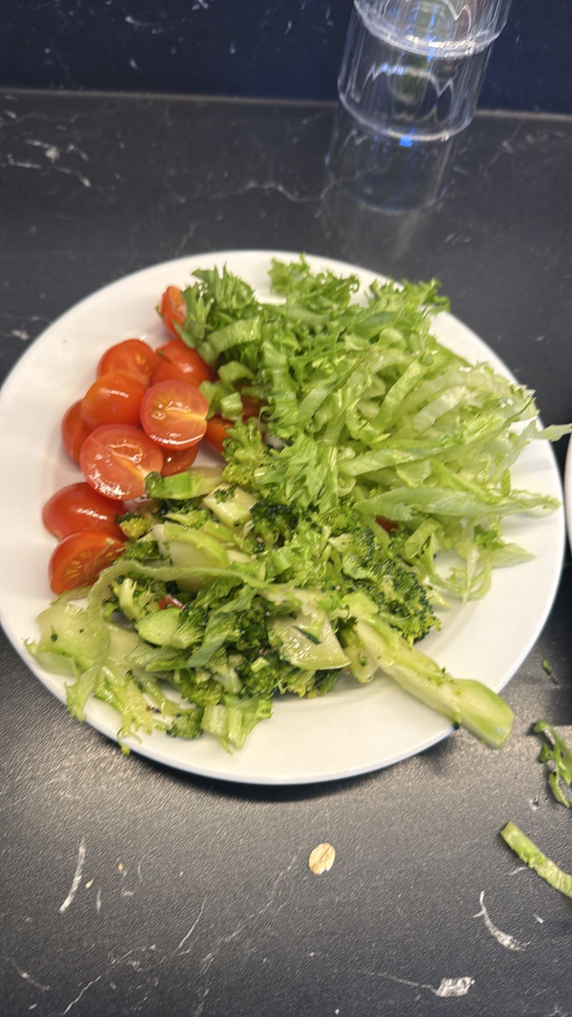 Grönsallad tallrik
