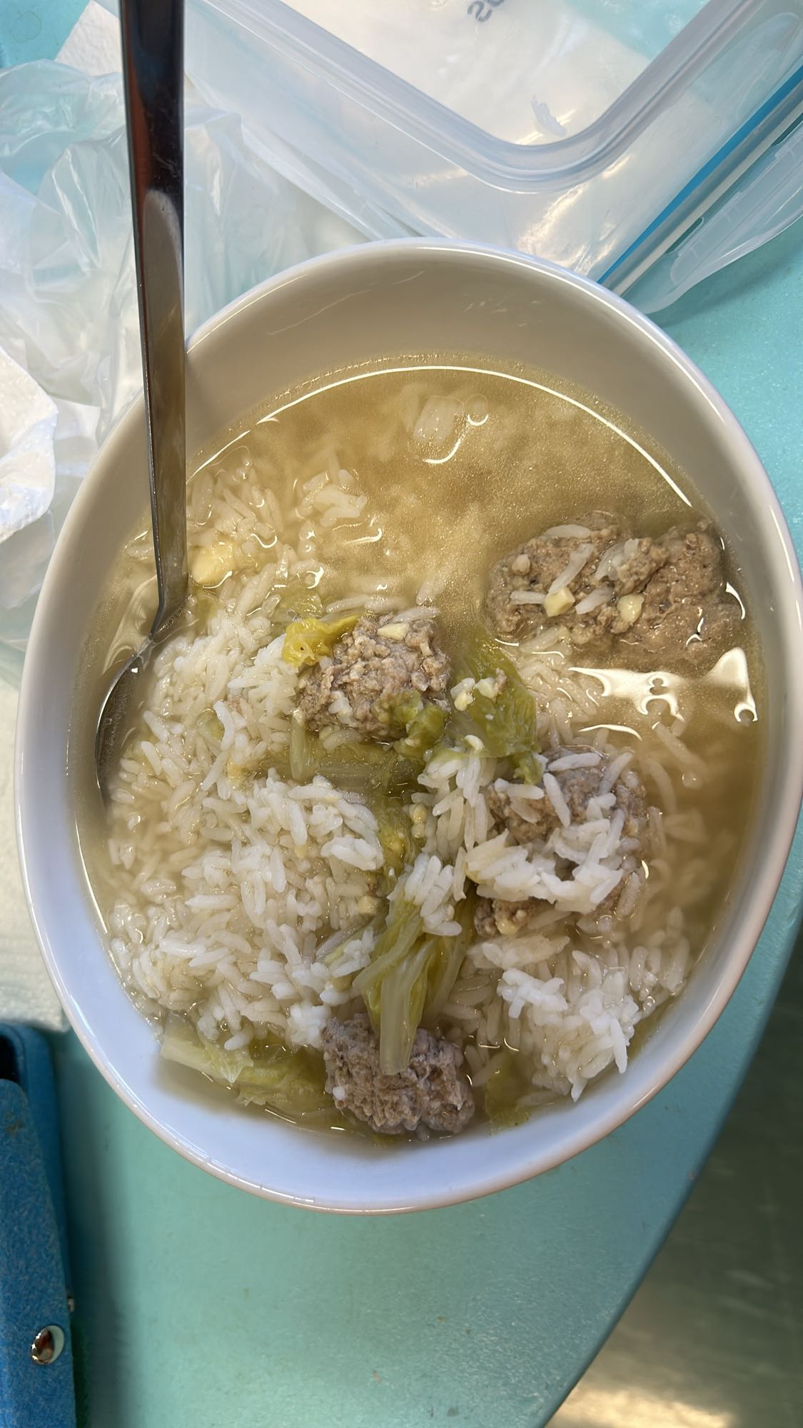 Kjøttbollesuppe med ris