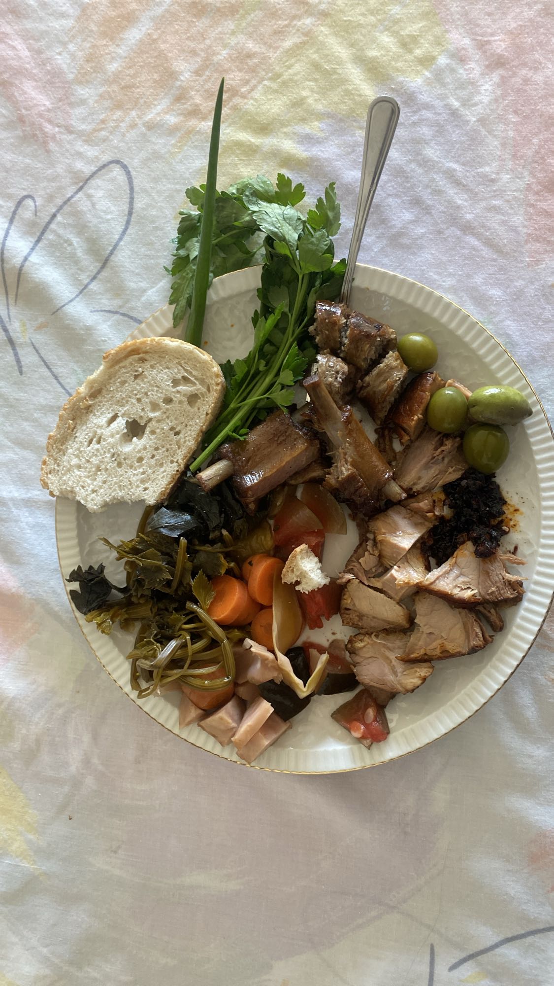 Platou tradițional mixt