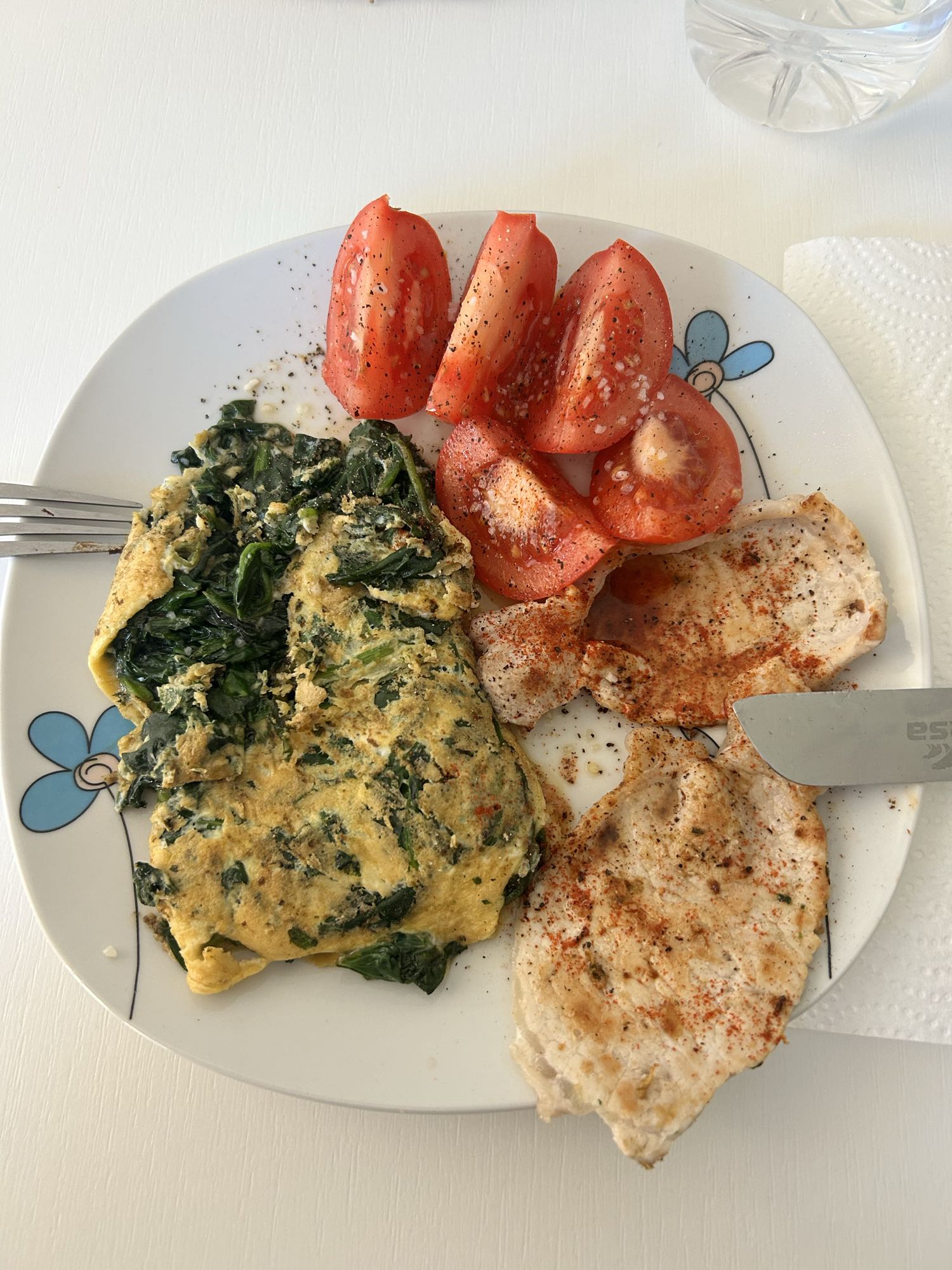 Tortilla con espinaca y pollo