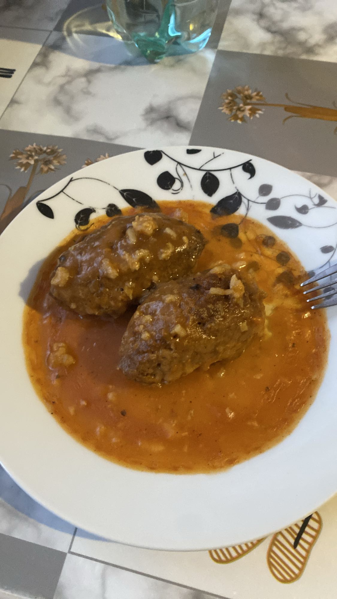 Gołąbki w sosie pomidorowym