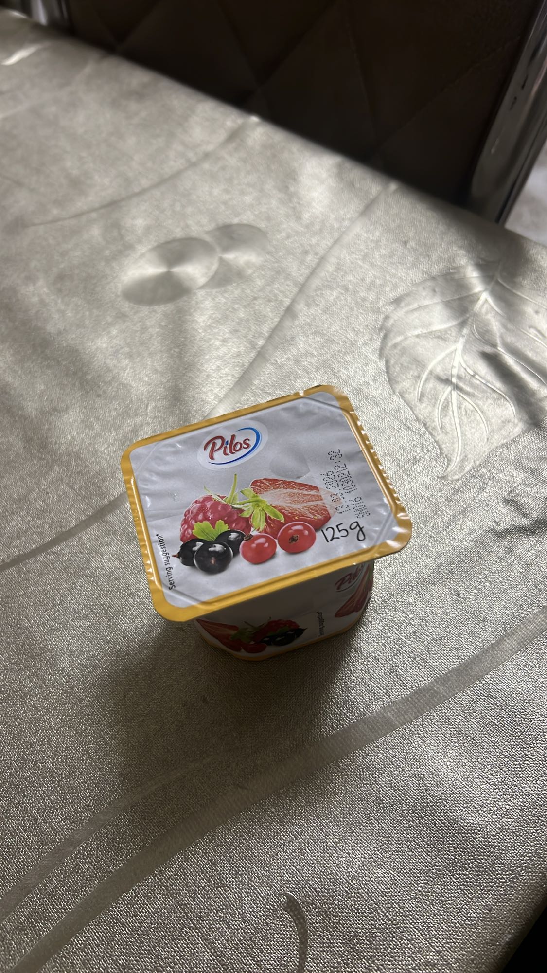 Iaurt cu fructe de pădure