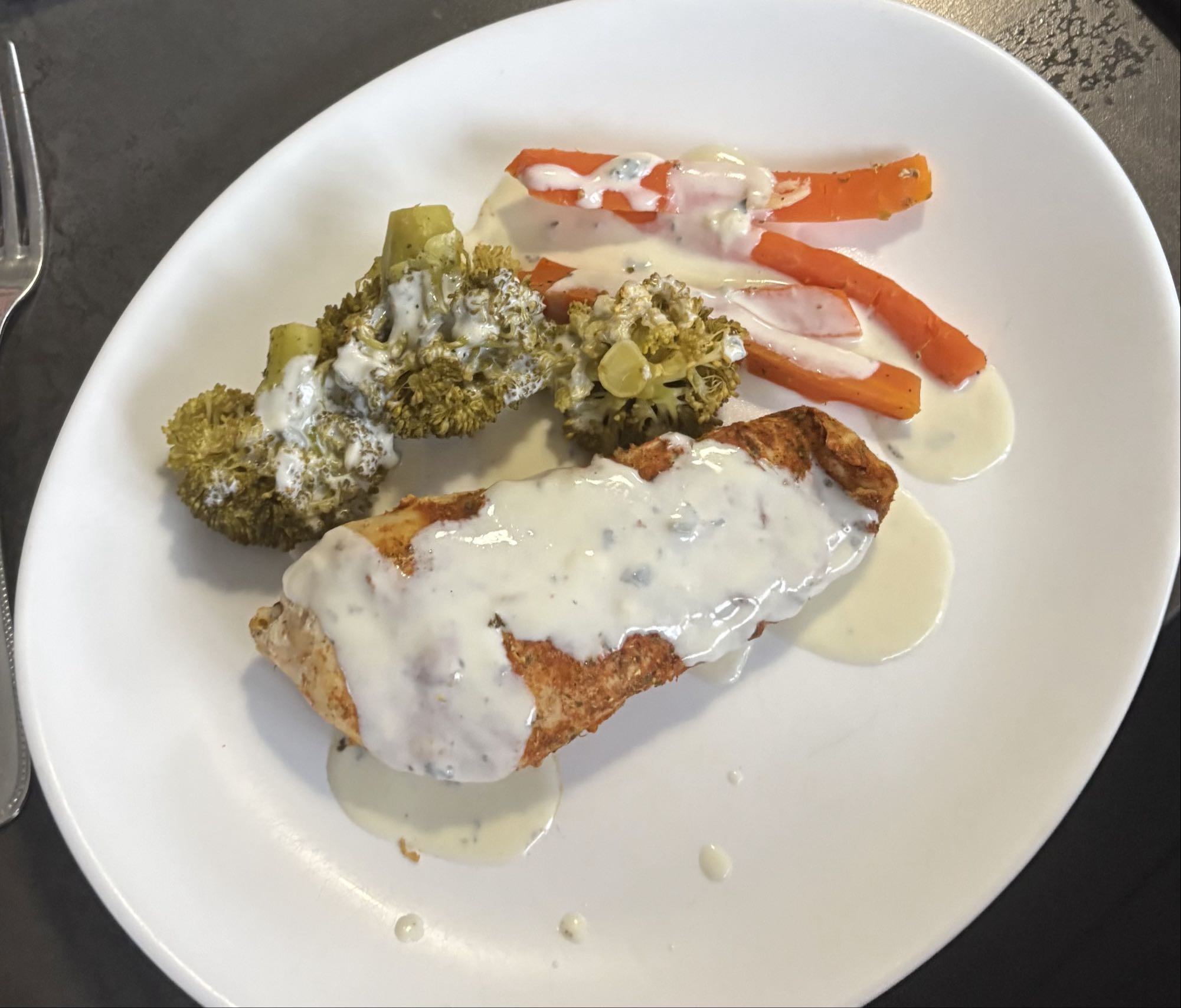 Poulet sauce, légumes vapeur
