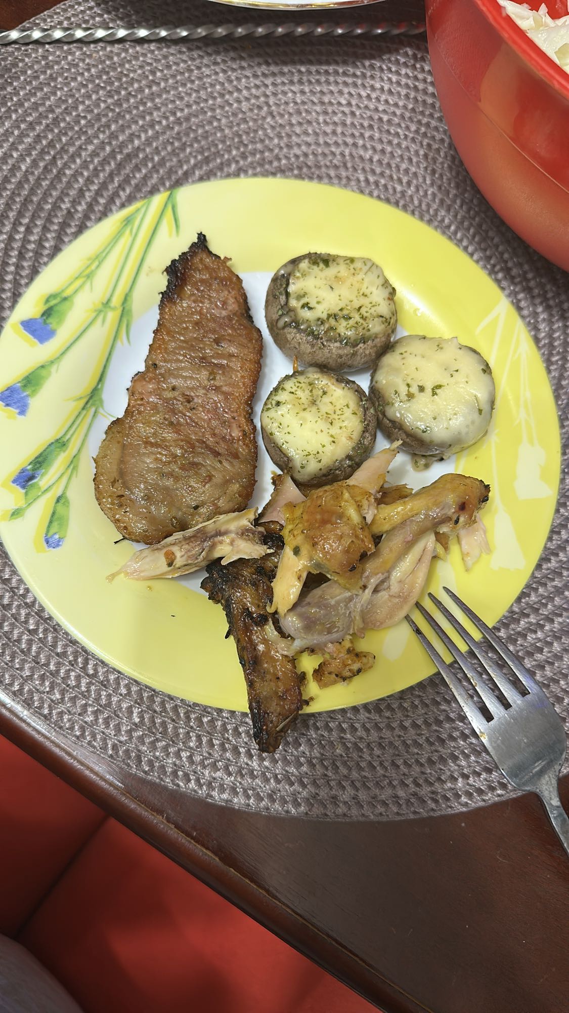 Friptură cu ciuperci umplute