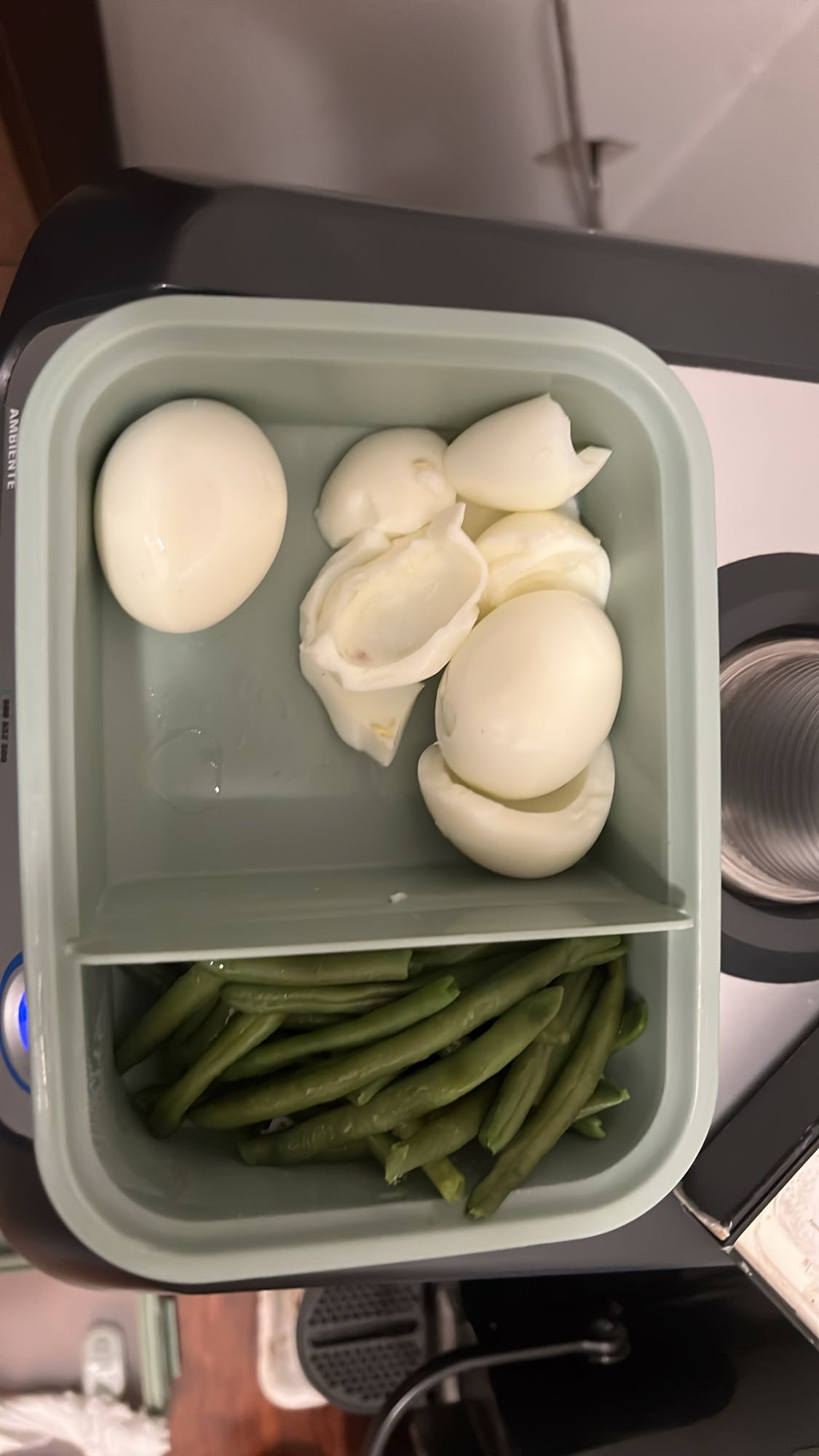 Yumurta ve Fasulye Kutusu